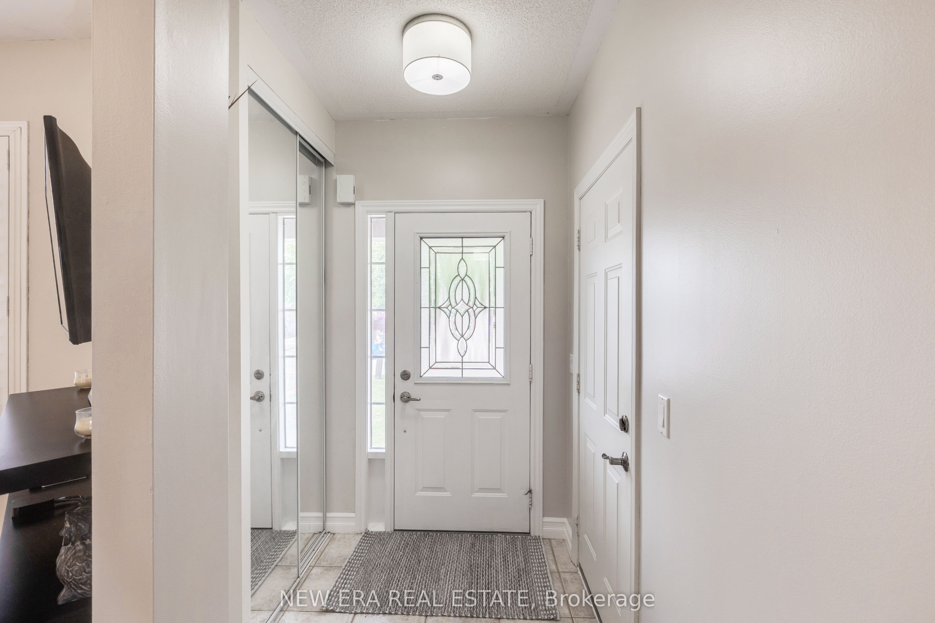 44 Millcliff Circle, Aurora, ON L4G 7N7 photo 4