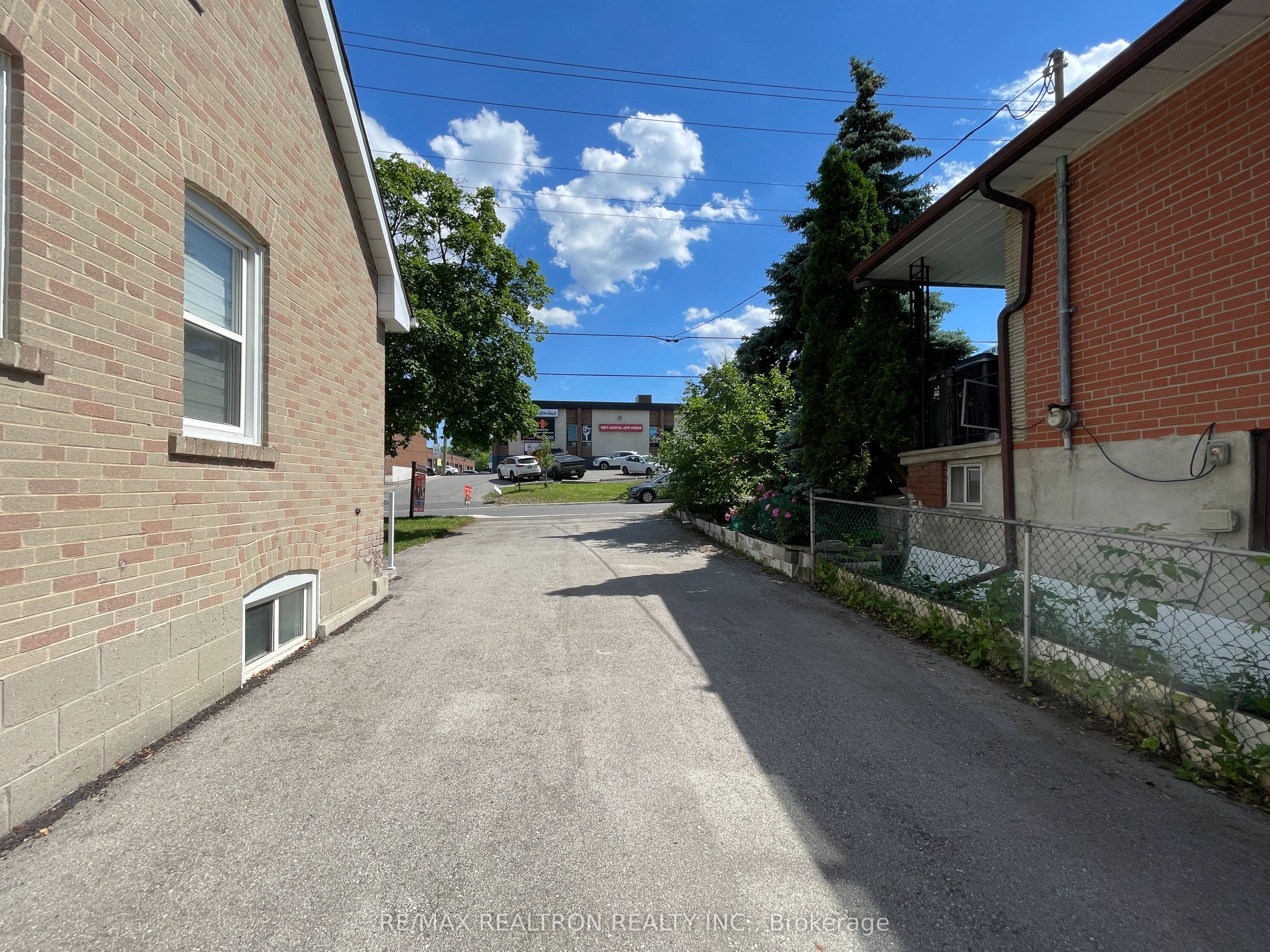 52 Glen Cameron Road, Markham, ON L3T 1P6 photo 2