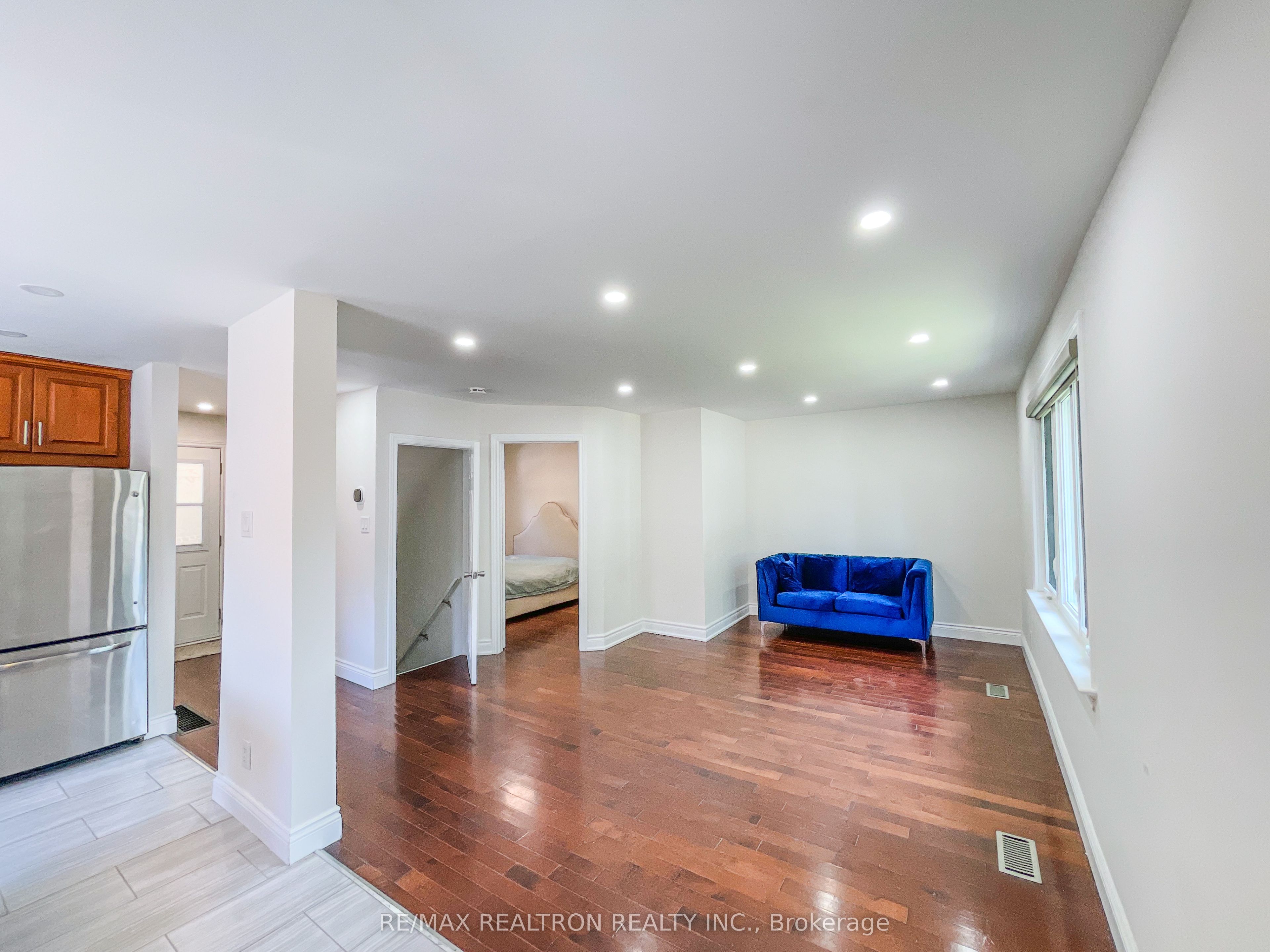 52 Glen Cameron Road, Markham, ON L3T 1P6 photo 3