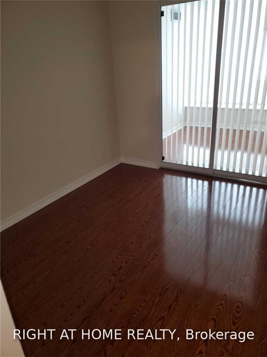 745 New Westminster Drive 312, Vaughan, ON L4J 8J9 photo 5