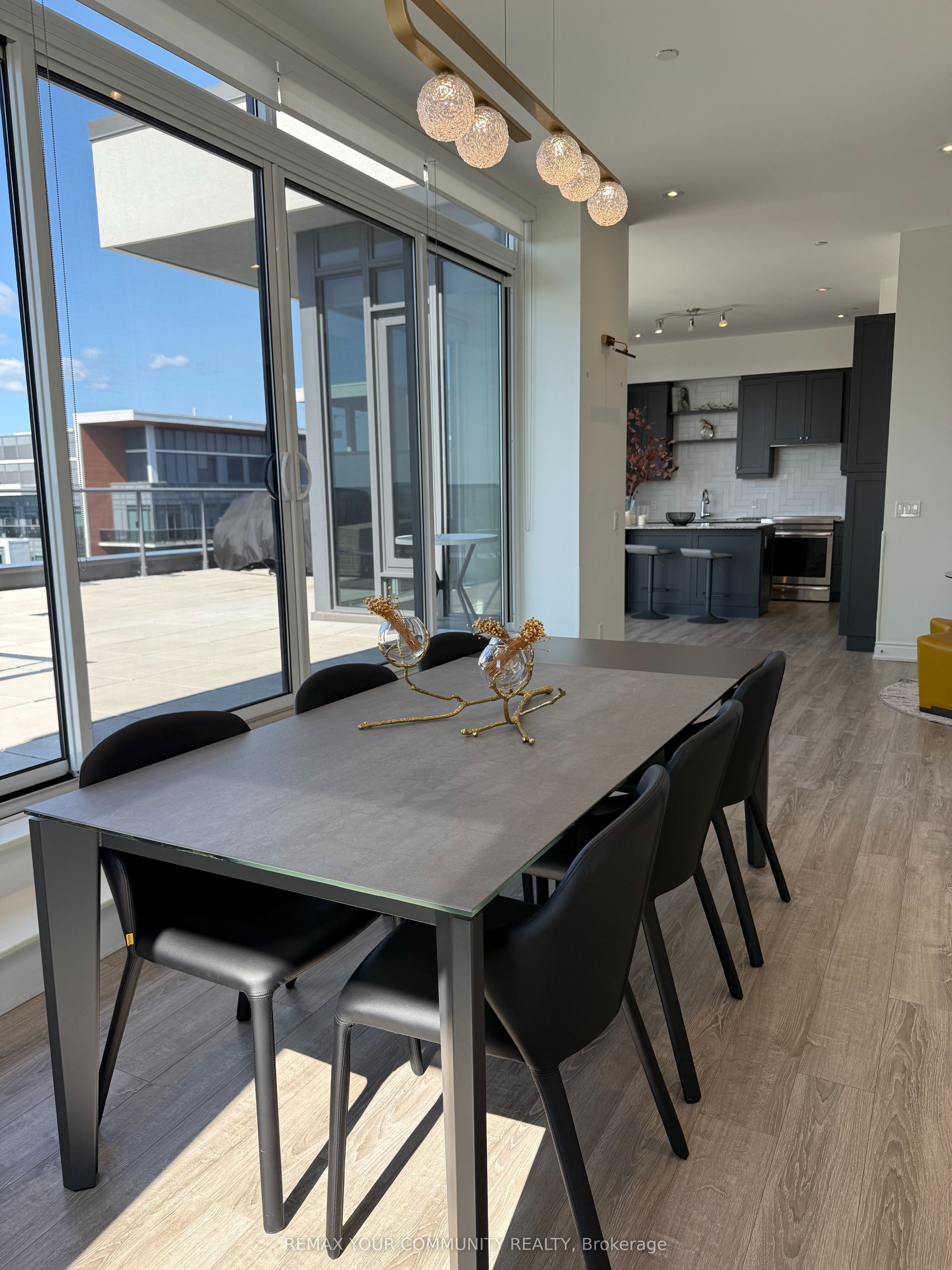 9618 Yonge Street PH 5, Richmond Hill, ON L4C 0X5 photo 5