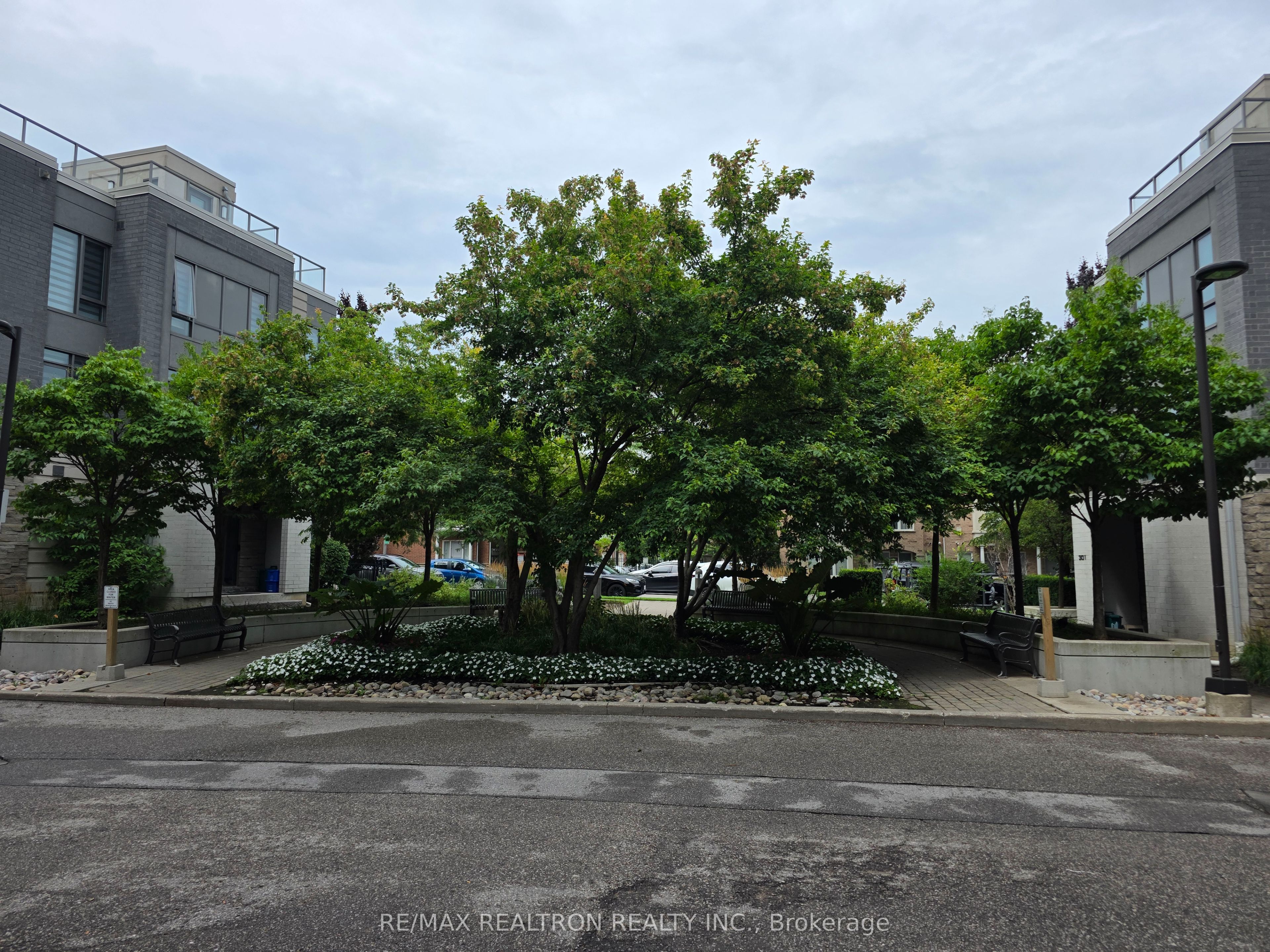 325 South Park Road 603, Markham, ON L3T 0B8 photo 5