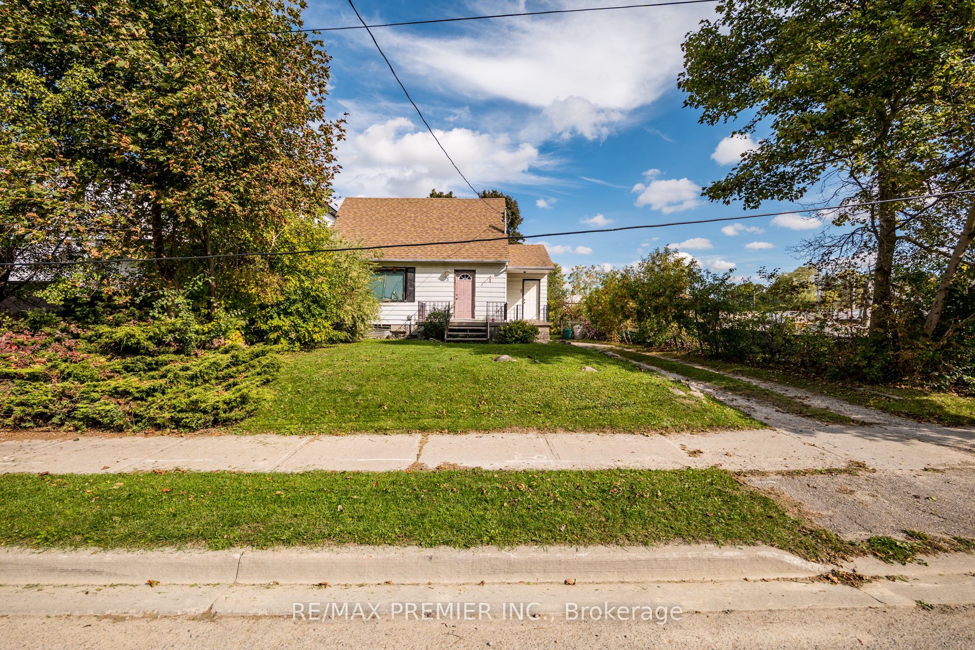 3 Parker Avenue, Richmond Hill, ON L4E 2W4 photo 2