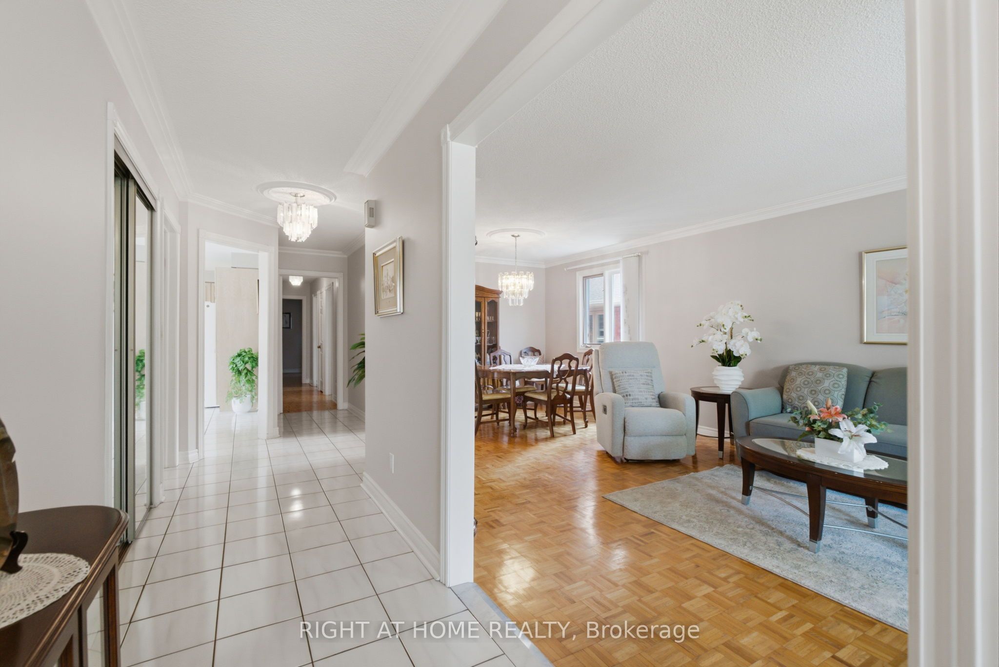 39 Dante Court, Vaughan, ON L4L 7V5 photo 5