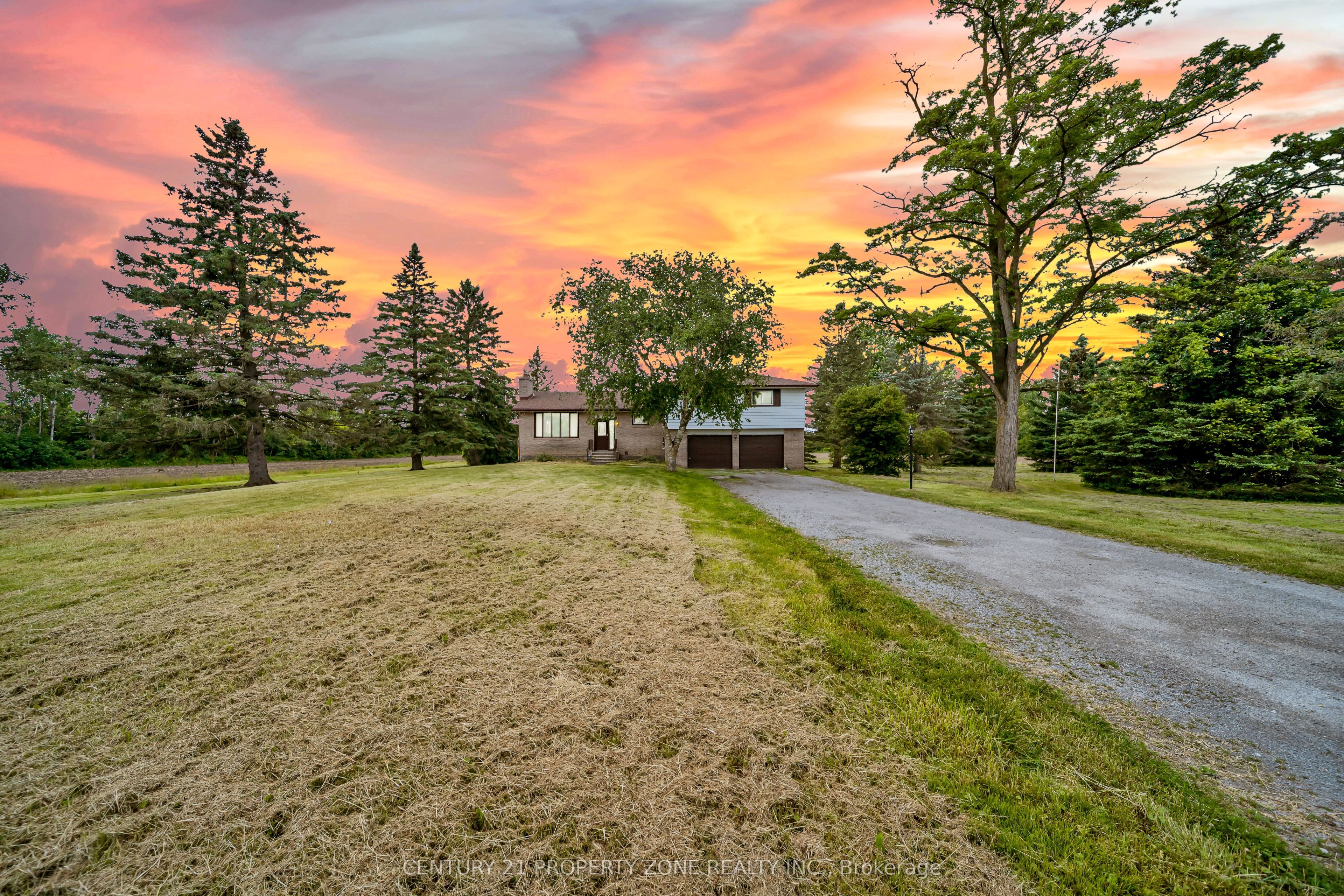 18580 DUFFERIN Street, King, ON L3Y 4V9 photo 5