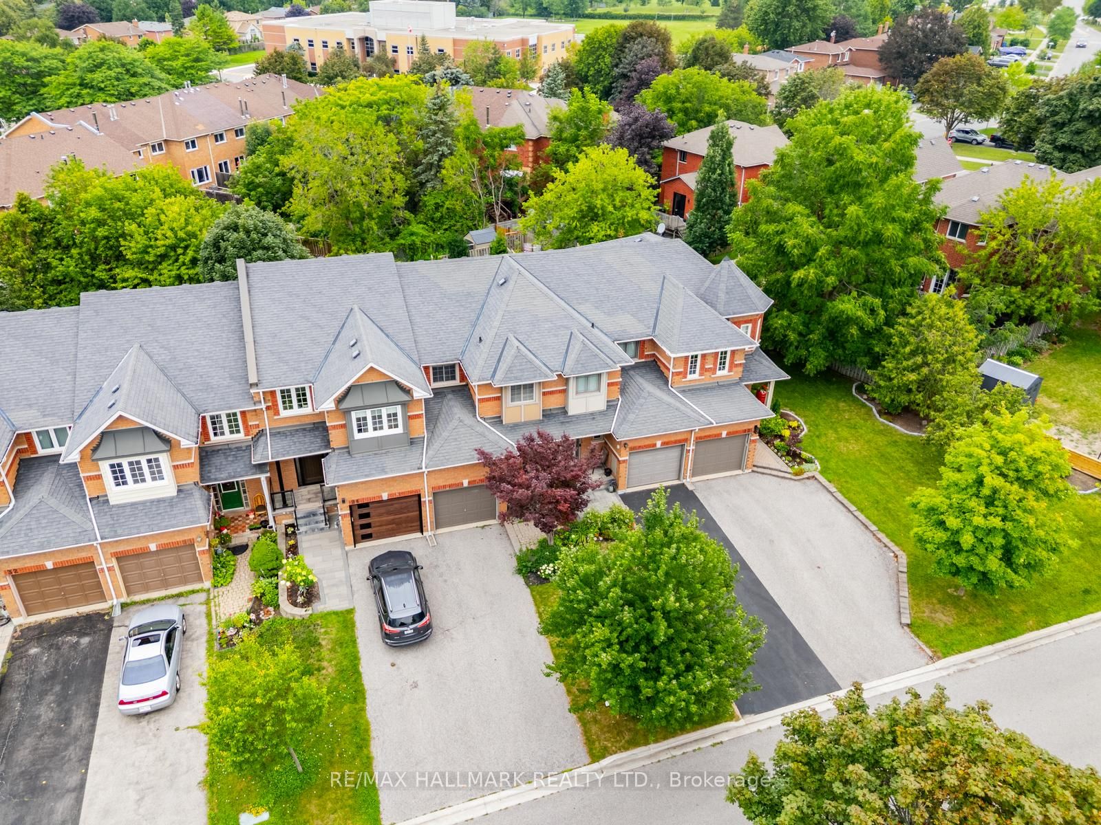 20 Willoway Court, Whitchurch-Stouffville, ON L4A 1K7 photo 3