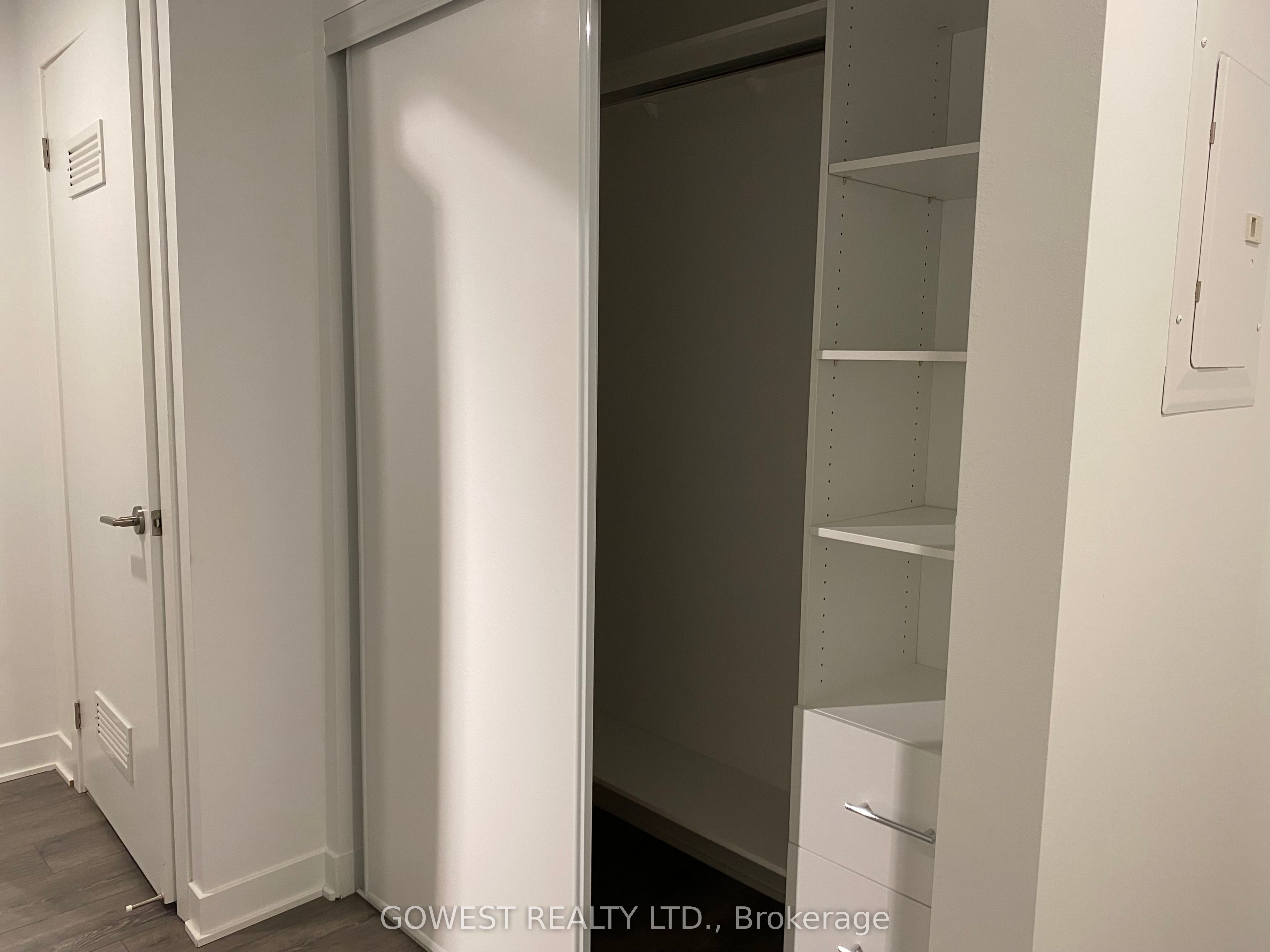 6 Flavelle Trail 1716, Vaughan, ON L4L 0M8 photo 3