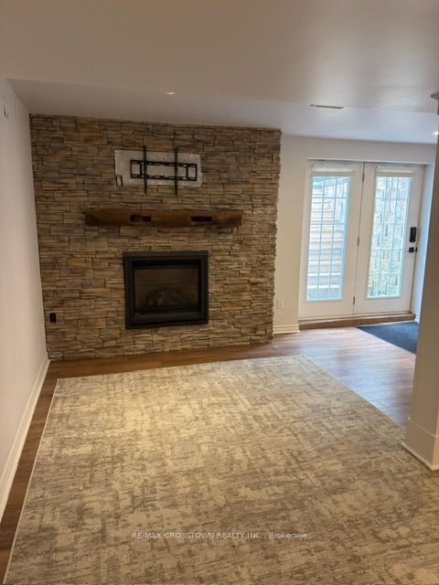 71 Treegrove Circle Bsmnt, Aurora, ON L4G 6M2 photo 5