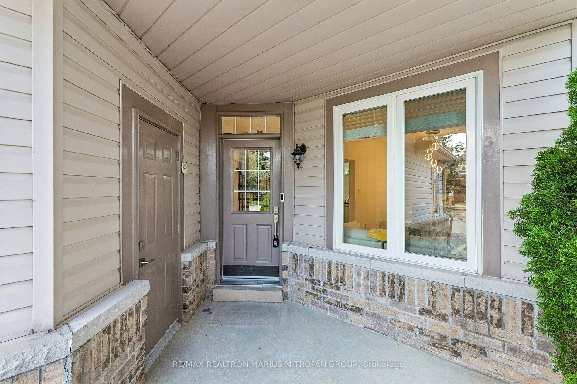 16 Trout Lily Avenue, Markham, ON L3S 4C1 photo 2