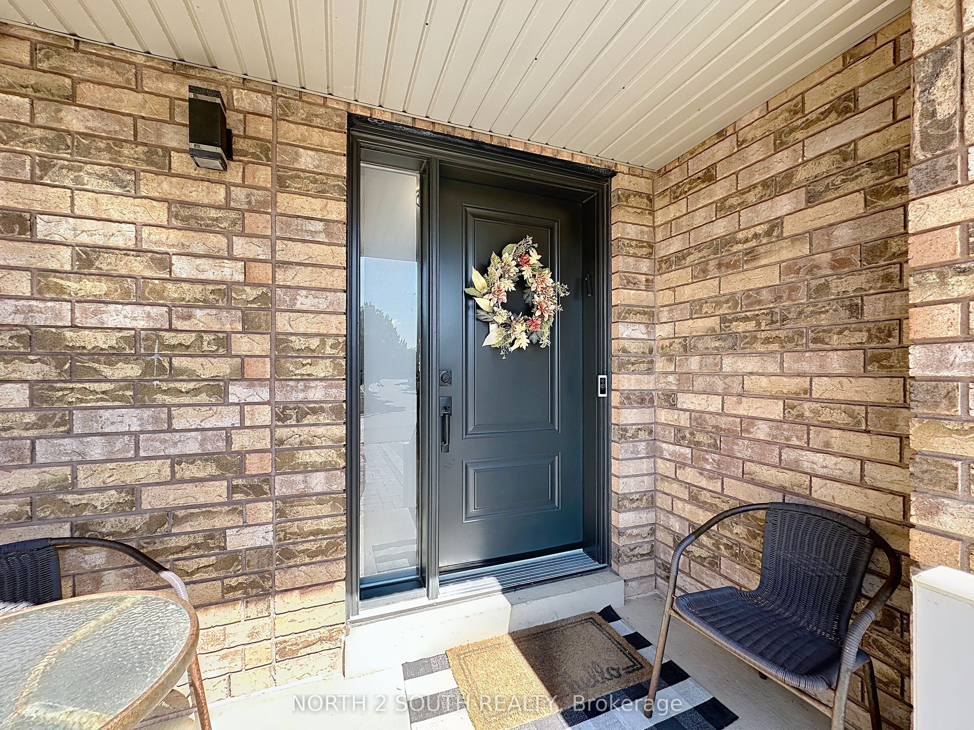 93 Komura Road Upper, Vaughan, ON L6A 3M1 photo 4
