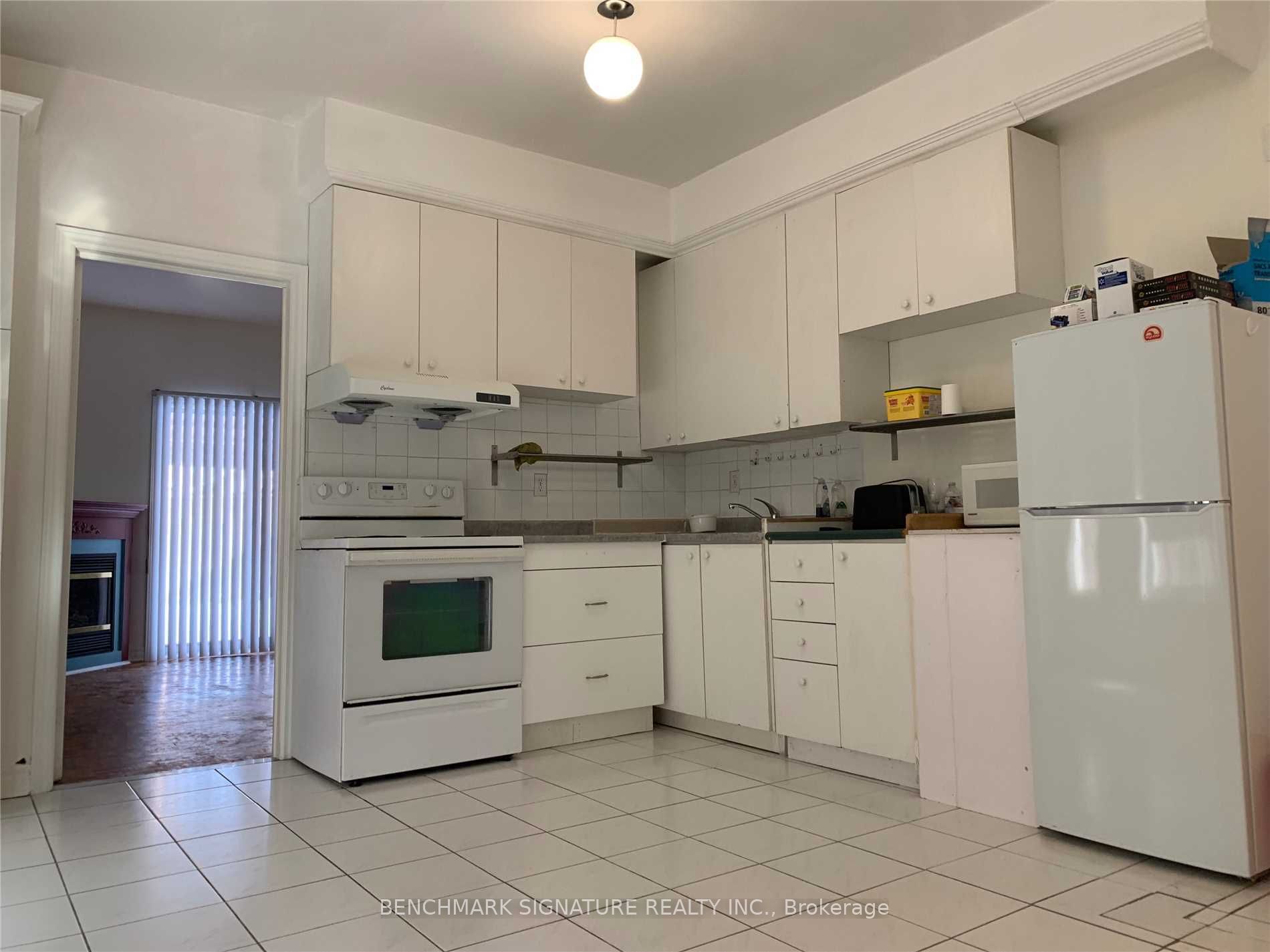 102 Greensboro Drive, Markham, ON L3R 0V8 photo 4