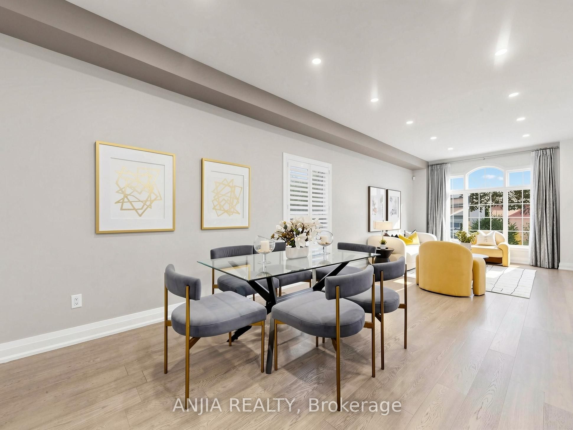 12 Gardenia Crescent, Markham, ON L6C 2K7 photo 2