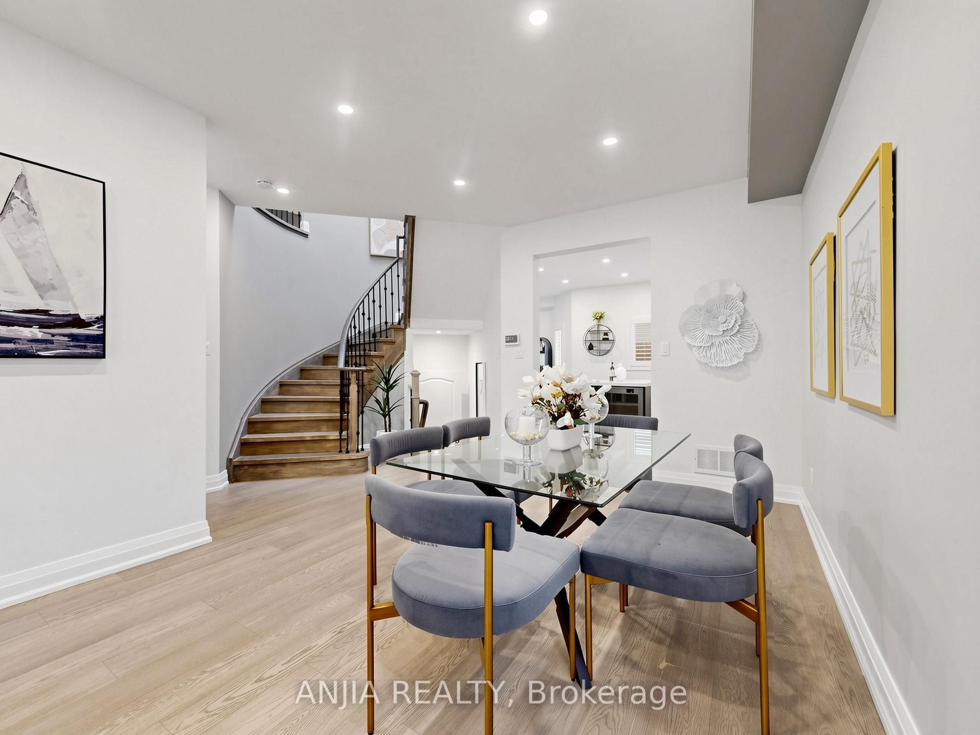 12 Gardenia Crescent, Markham, ON L6C 2K7 photo 4