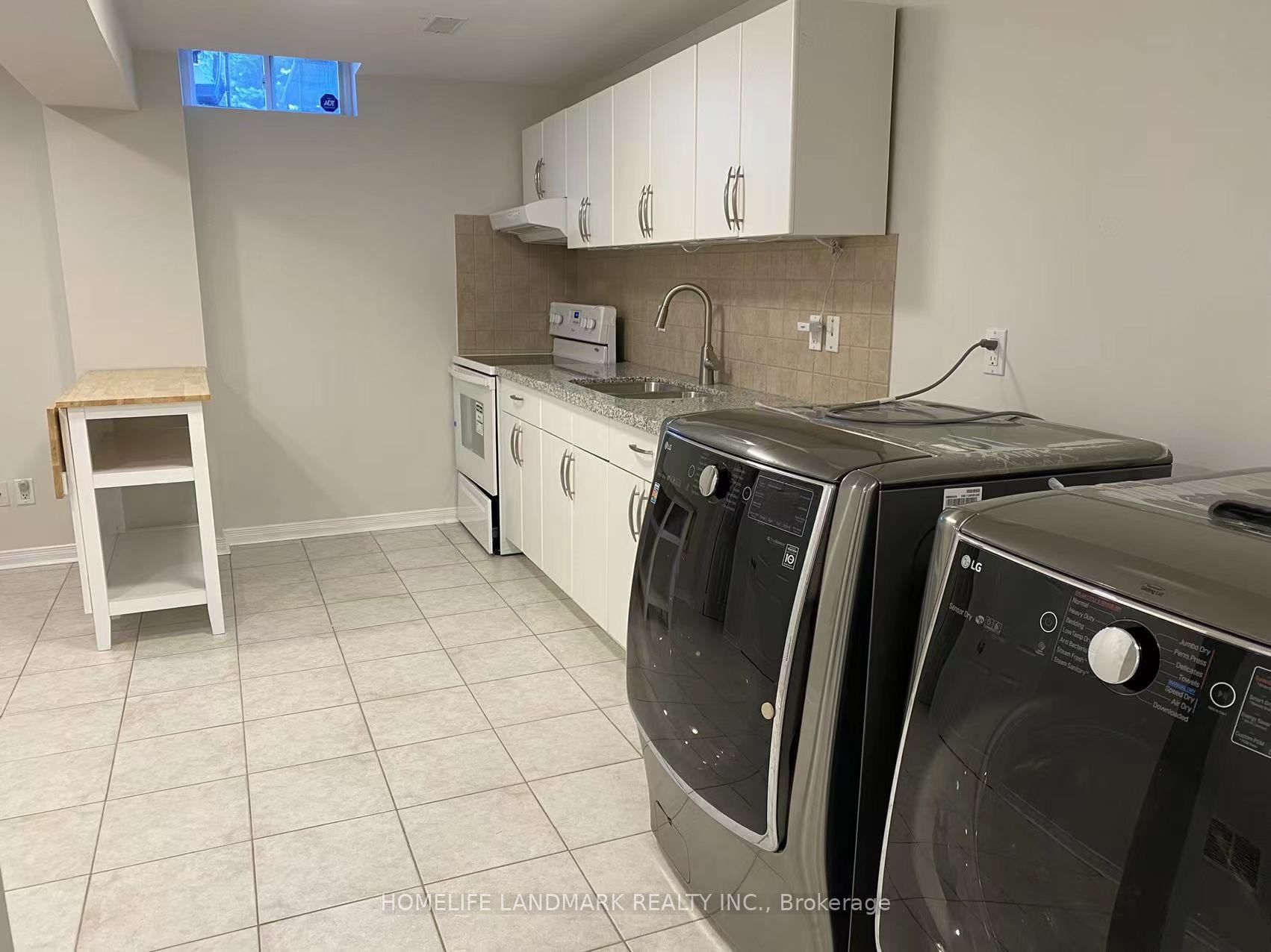 228 Bantry Avenue Bsmt, Richmond Hill, ON L4B 4T6 photo 5