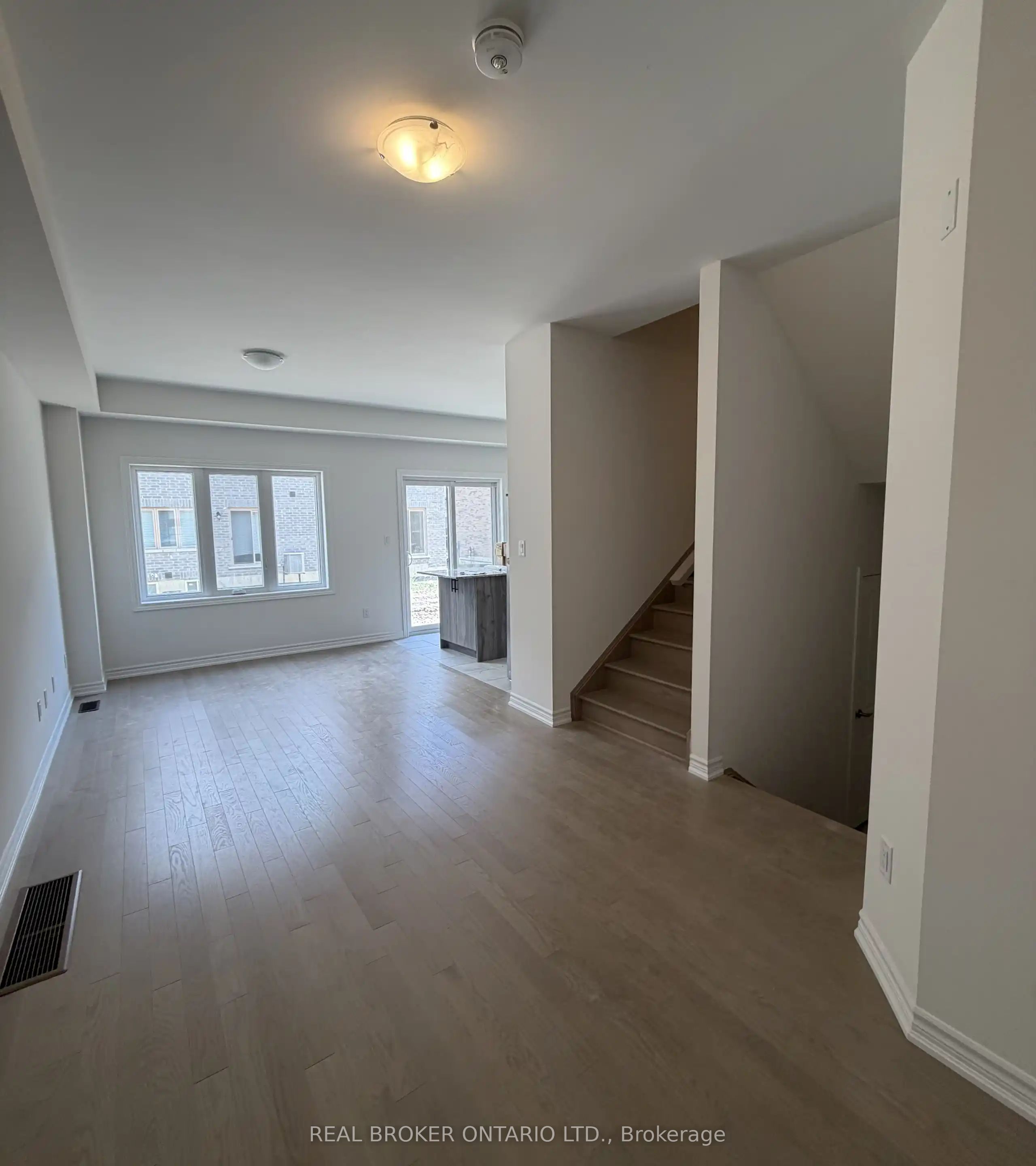 22 Brethet Heights, New Tecumseth, ON L0G 1A0 photo 3