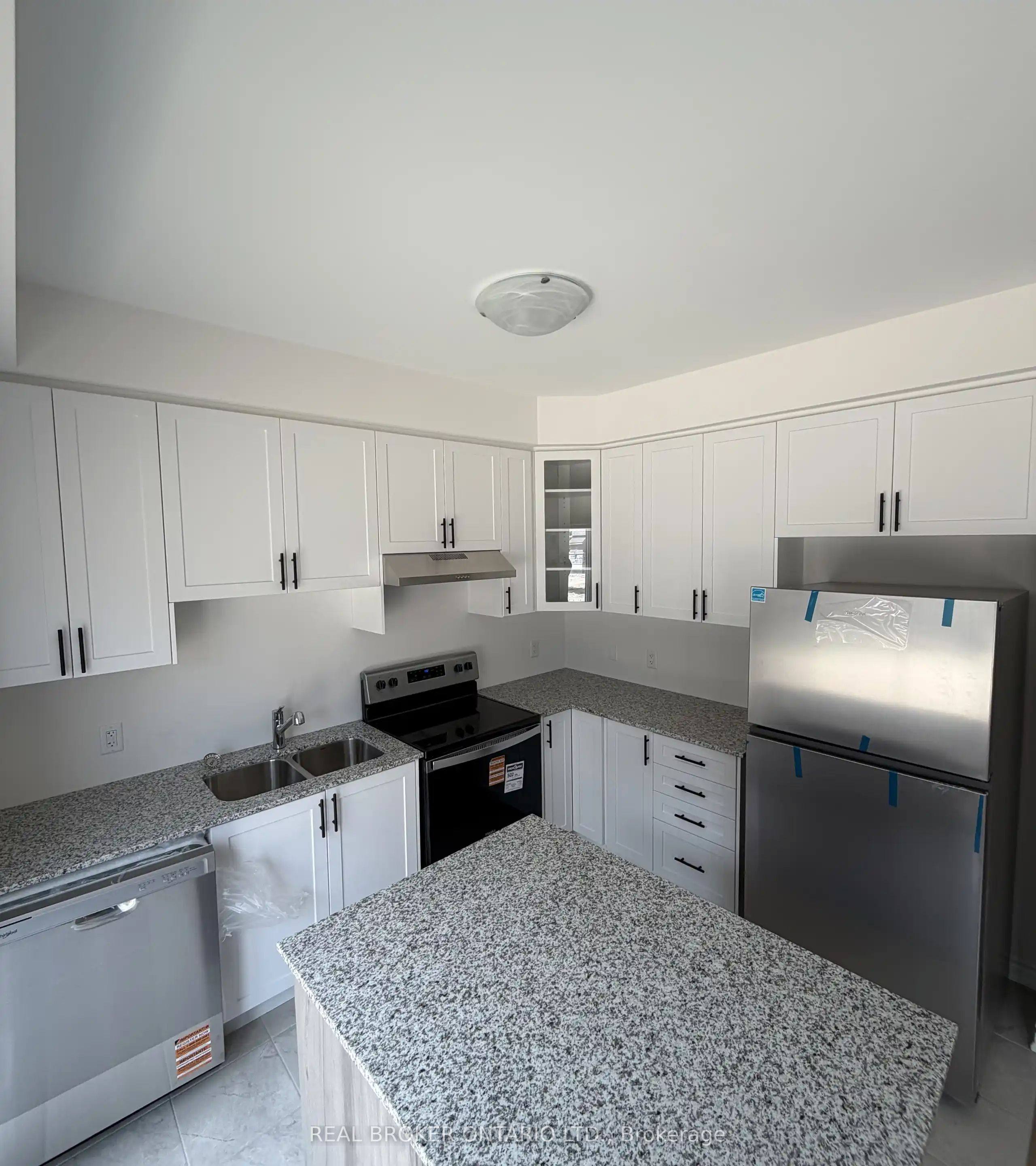 22 Brethet Heights, New Tecumseth, ON L0G 1A0 photo 5