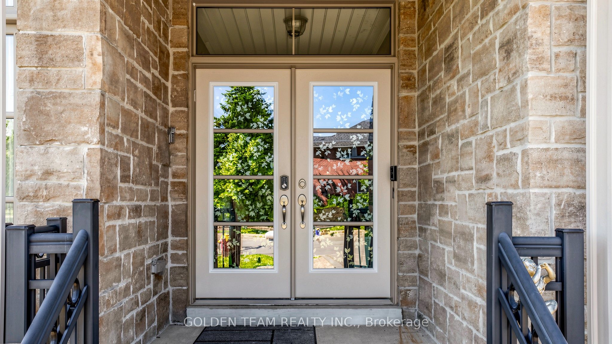 47 Arten Avenue, Richmond Hill, ON L4C 9X1 photo 2