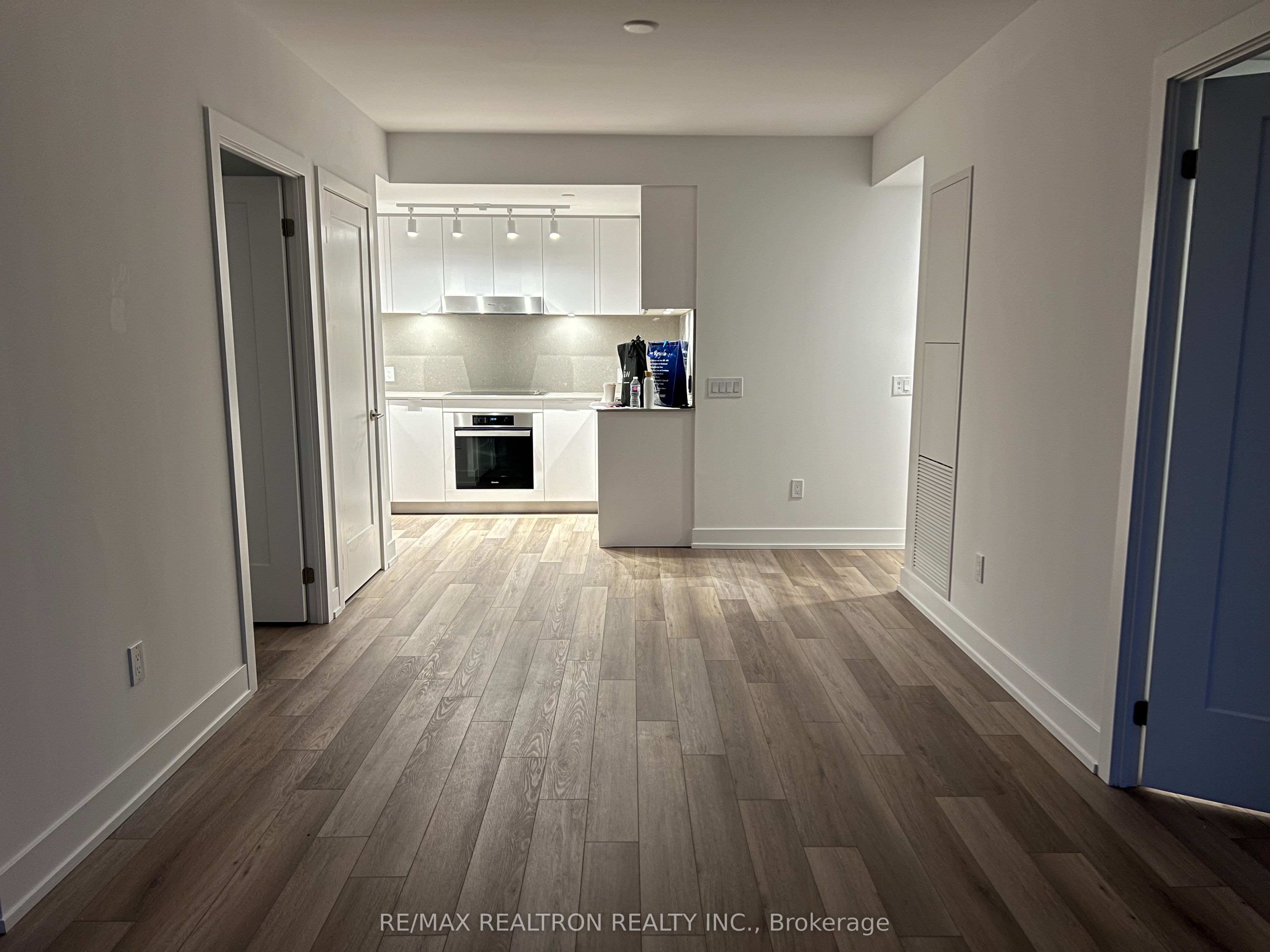 9 Clegg Road 1608N, Markham, ON L6G 0B2 photo 2