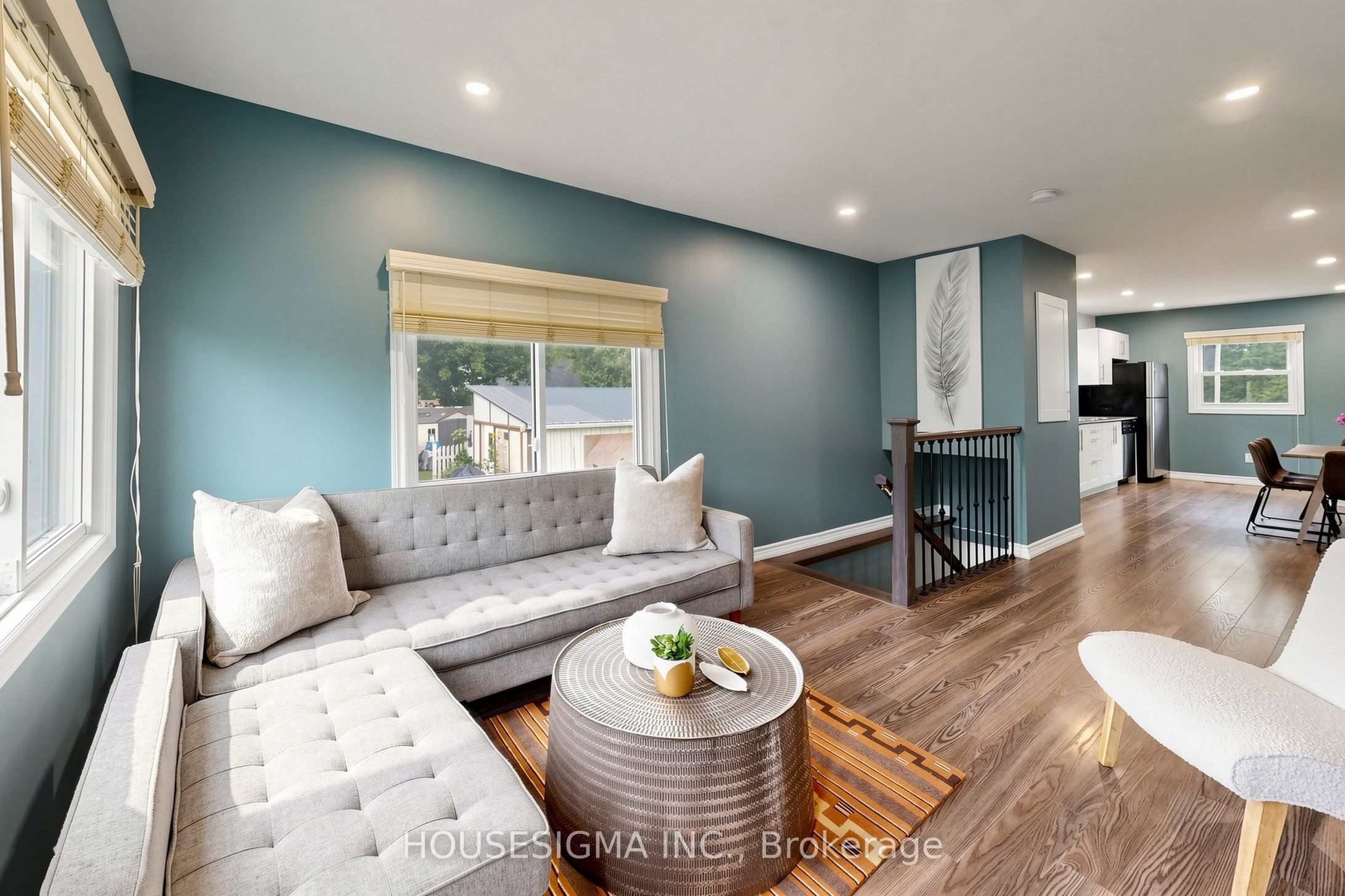 96 Oak Avenue, East Gwillimbury, ON L4N 1A3 photo 3