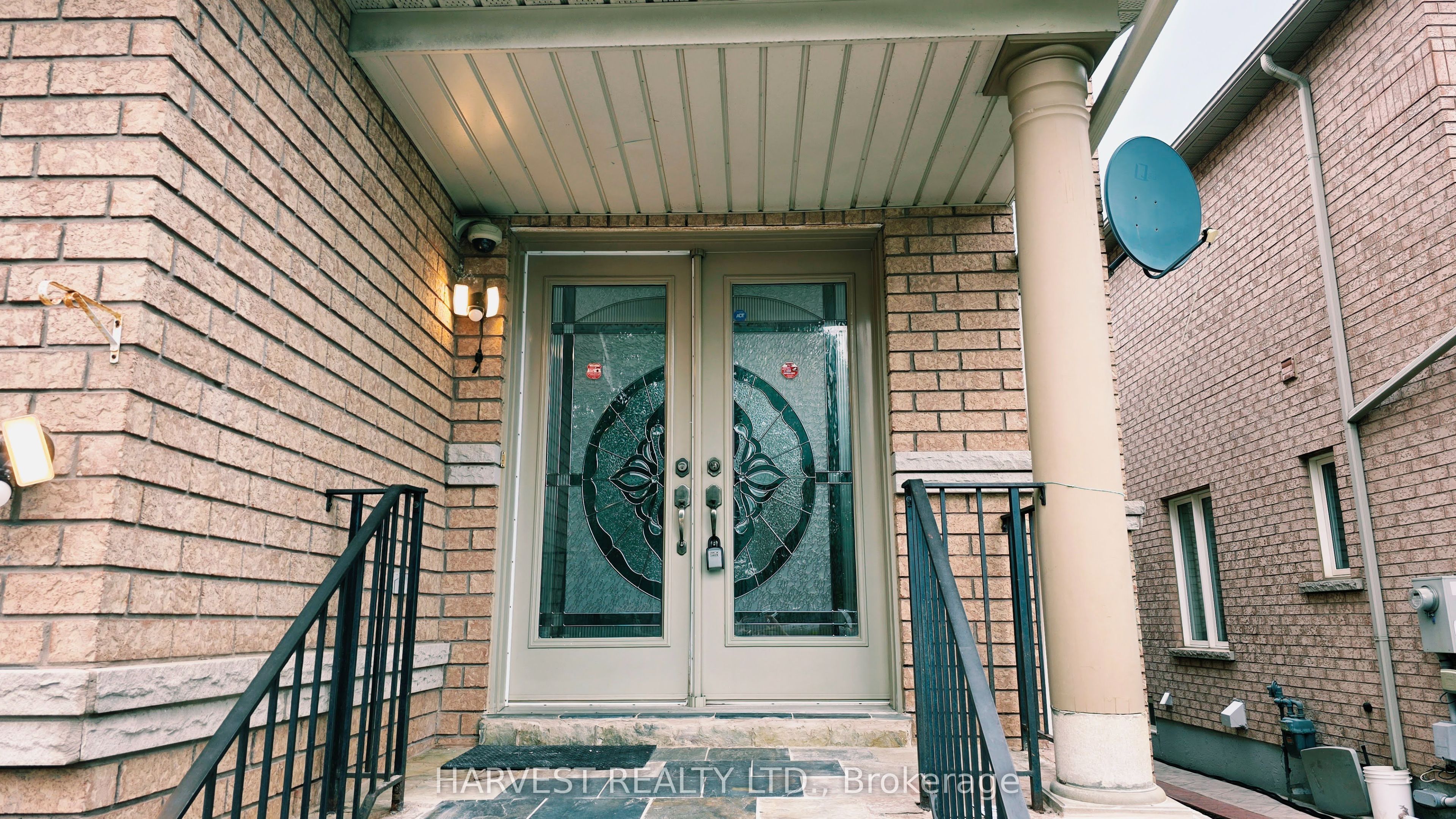 10 Walford Road 1&2/F, Markham, ON L3S 2S7 photo 2