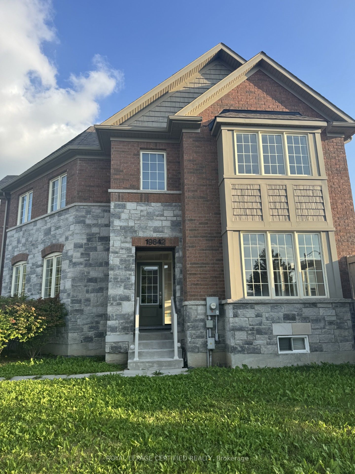 19842 Leslie Street, East Gwillimbury, ON L0G 1R0