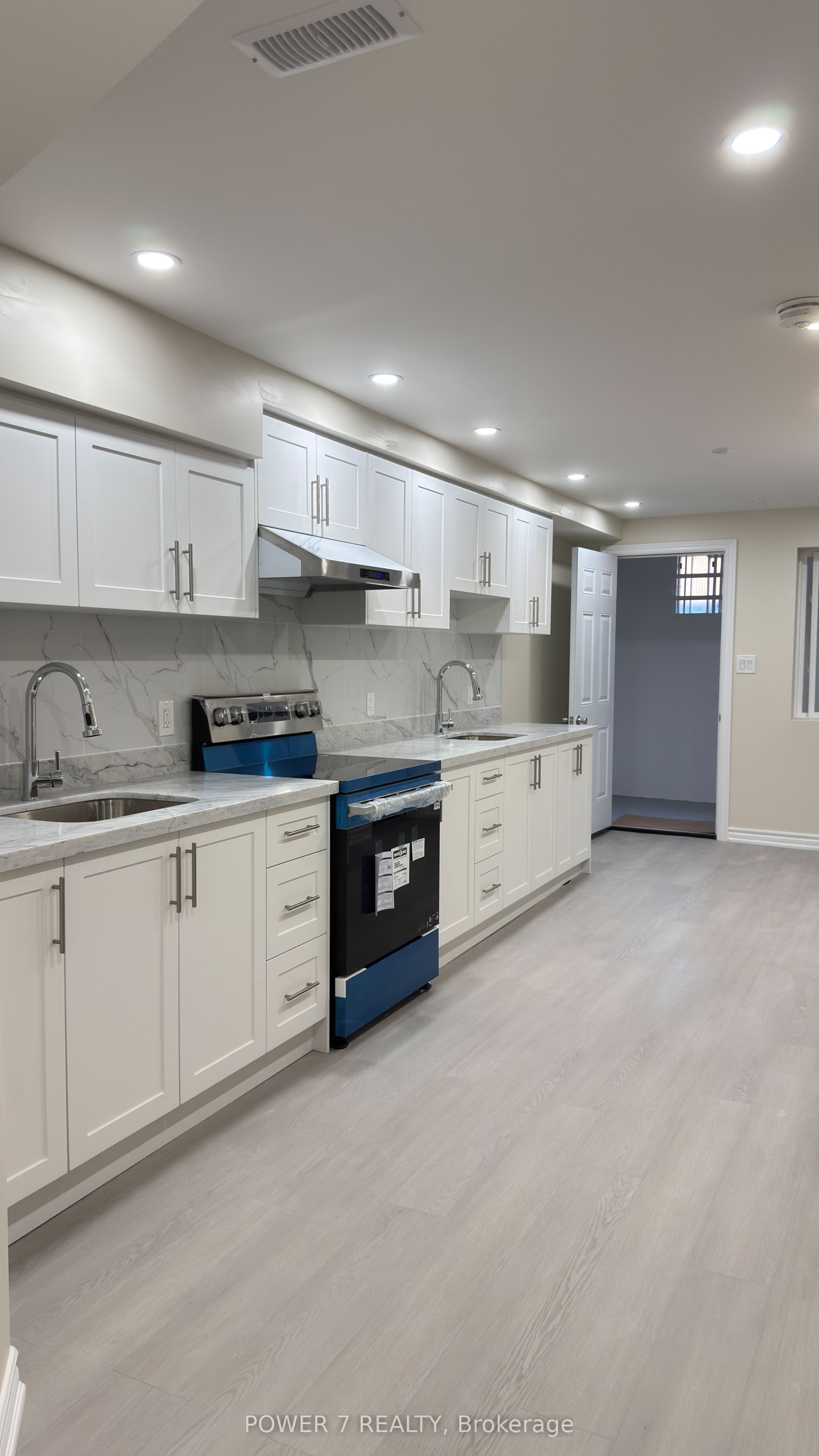 35 Joycedale Street (Basement), Markham, ON L3S 3G9 photo 2