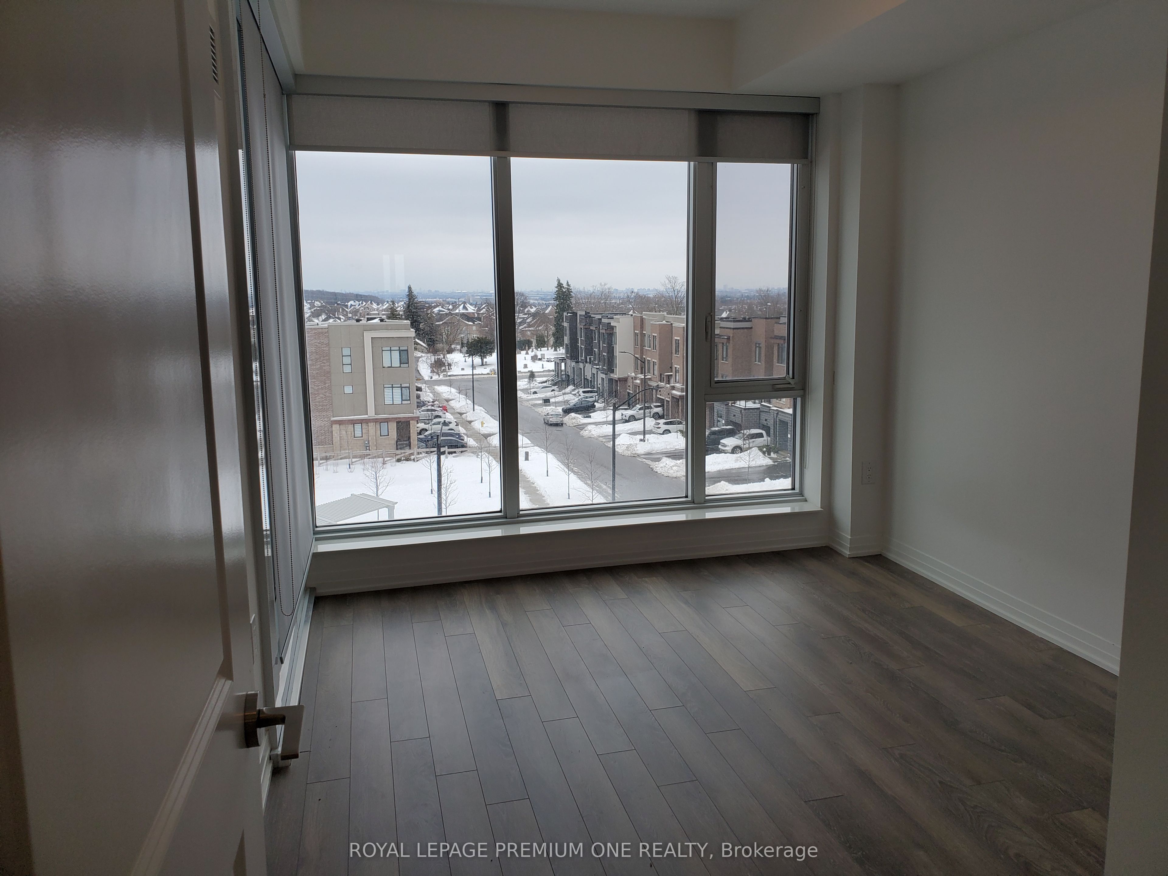 99 Eagle Rock Way 416, Vaughan, ON L6A 5A7 photo 5