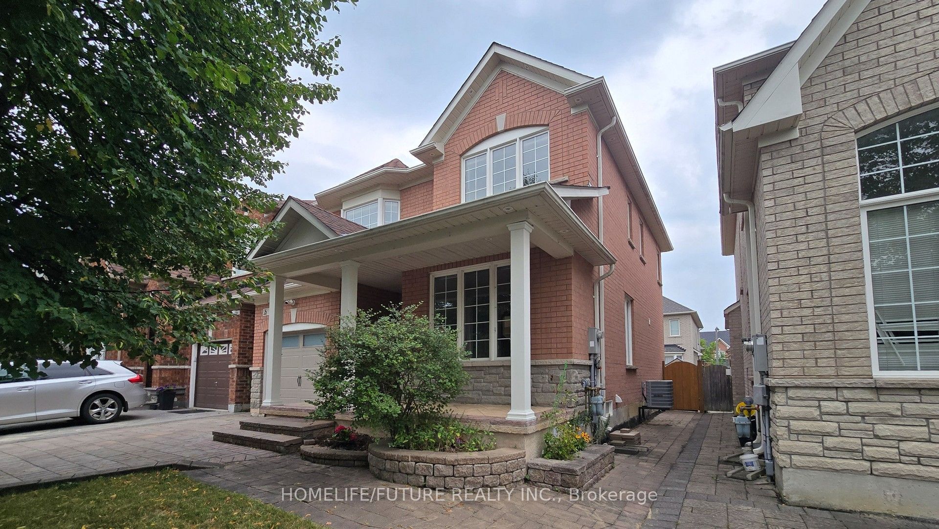 15 Ada Gardens, Markham, ON L6B 0G2 photo 2