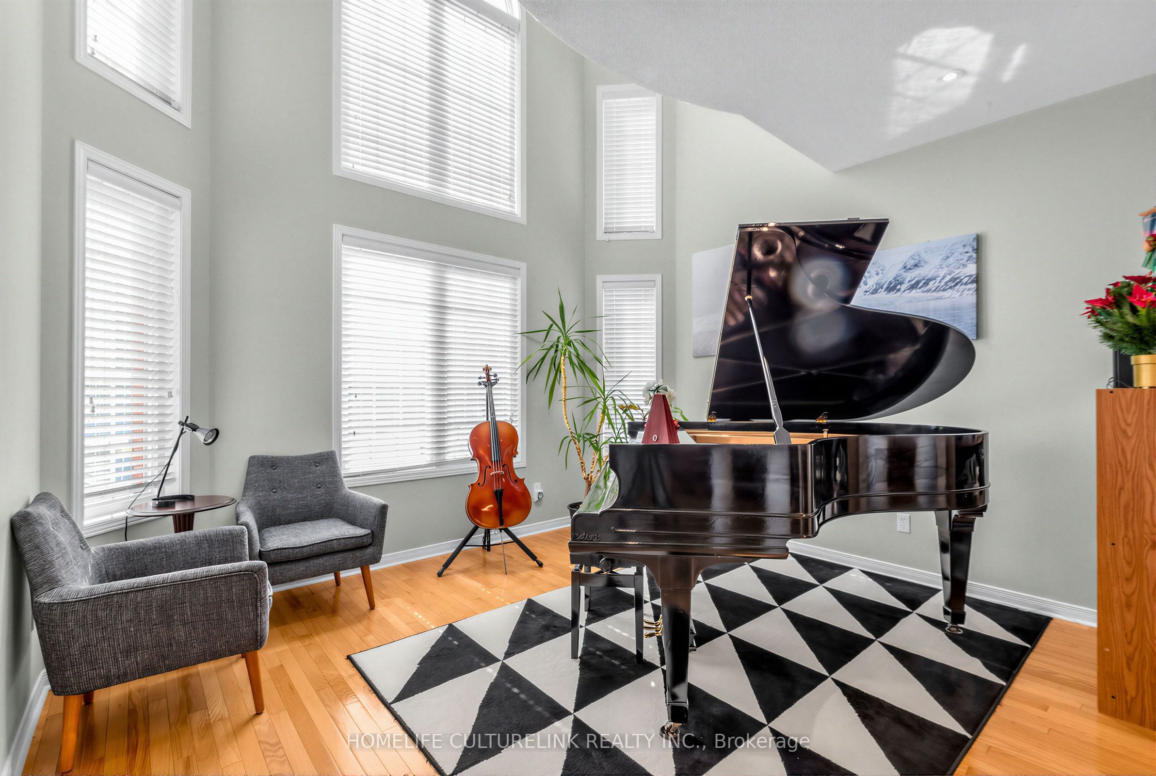 93 Greenwood Road, Whitchurch-Stouffville, ON L4A 0N8 photo 4