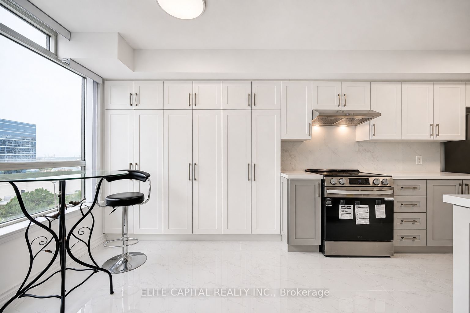 9015 Leslie Street 616, Richmond Hill, ON L4B 4J8 photo 5