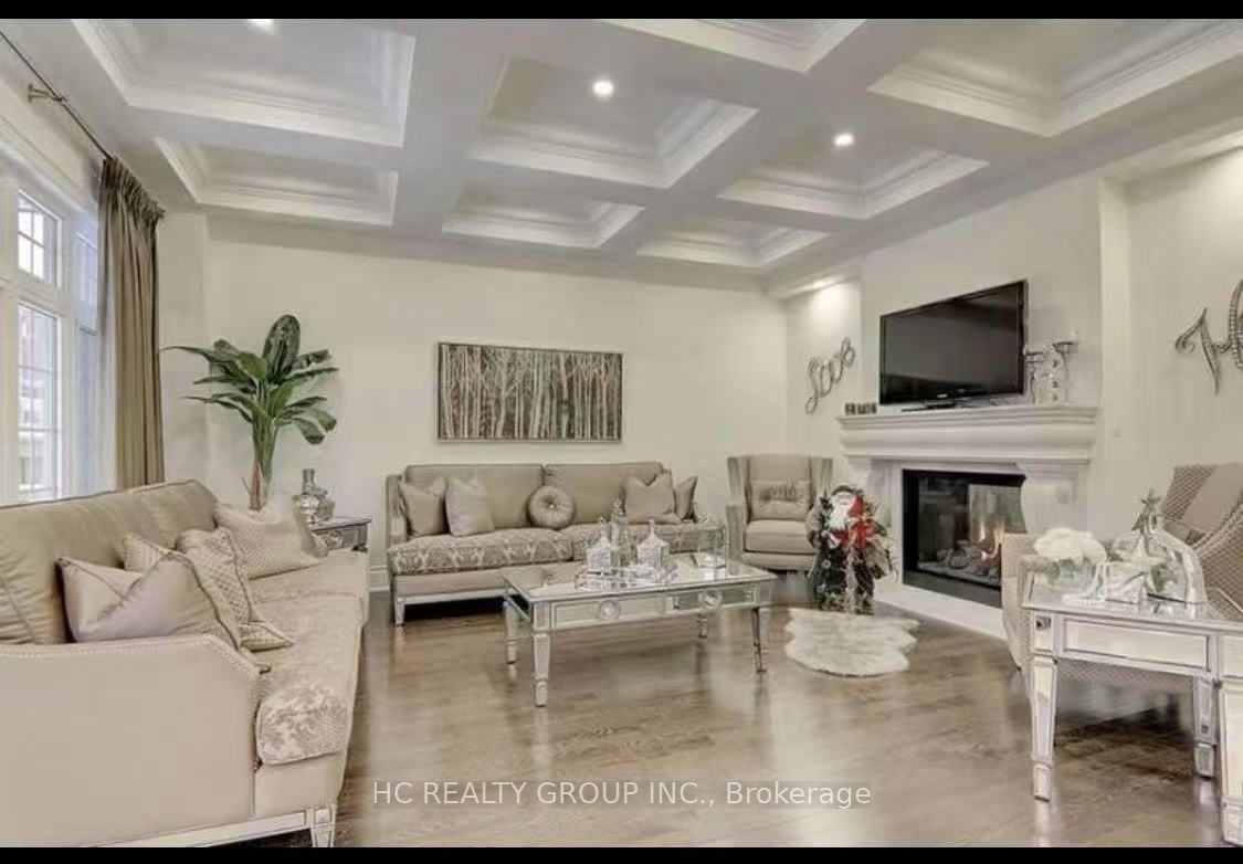 158 Hurst Avenue Master Bedroom, Vaughan, ON L6A 4Y6 photo 4