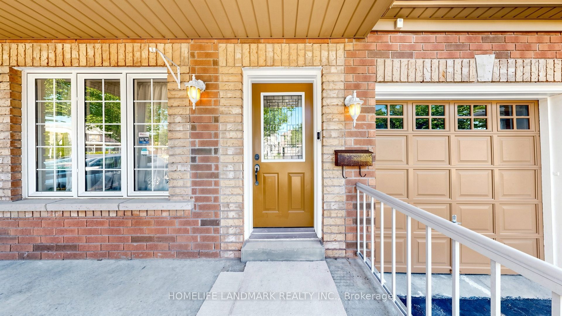 220 Williamson Road, Markham, ON L6E 1S2 photo 2