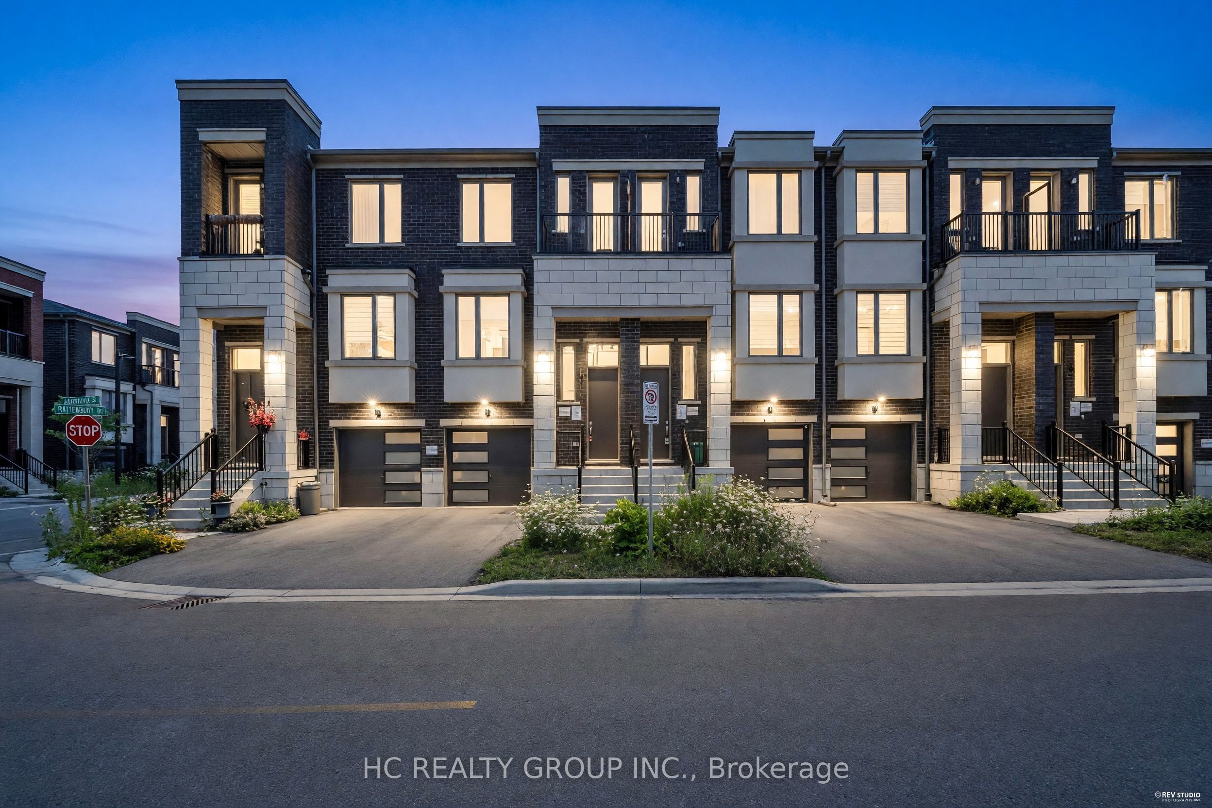 5 Aberfoyle Street, Vaughan, ON L6A 5C5 photo 2