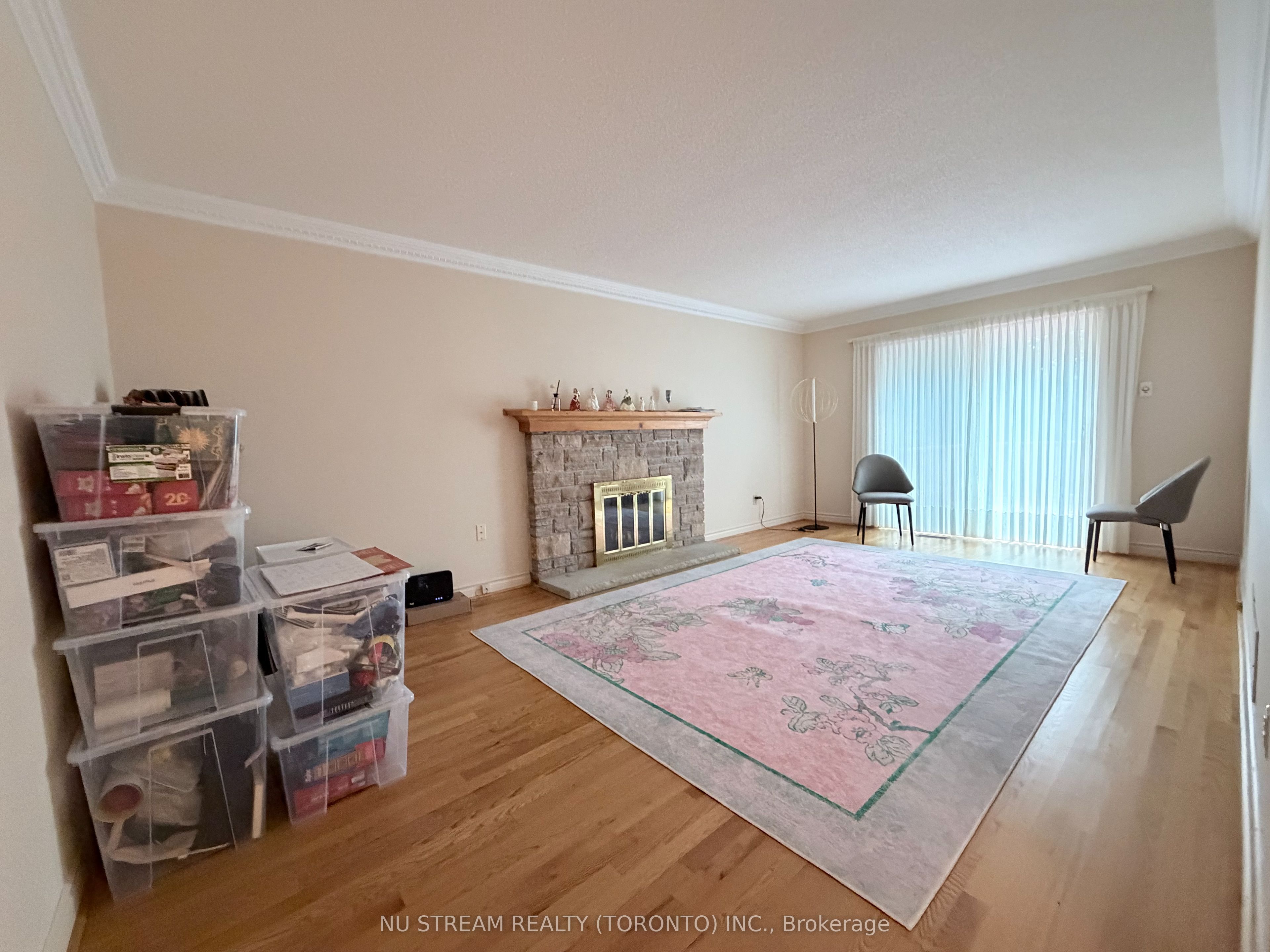 8 Roverdale Court, Markham, ON L3R 7K7 photo 5