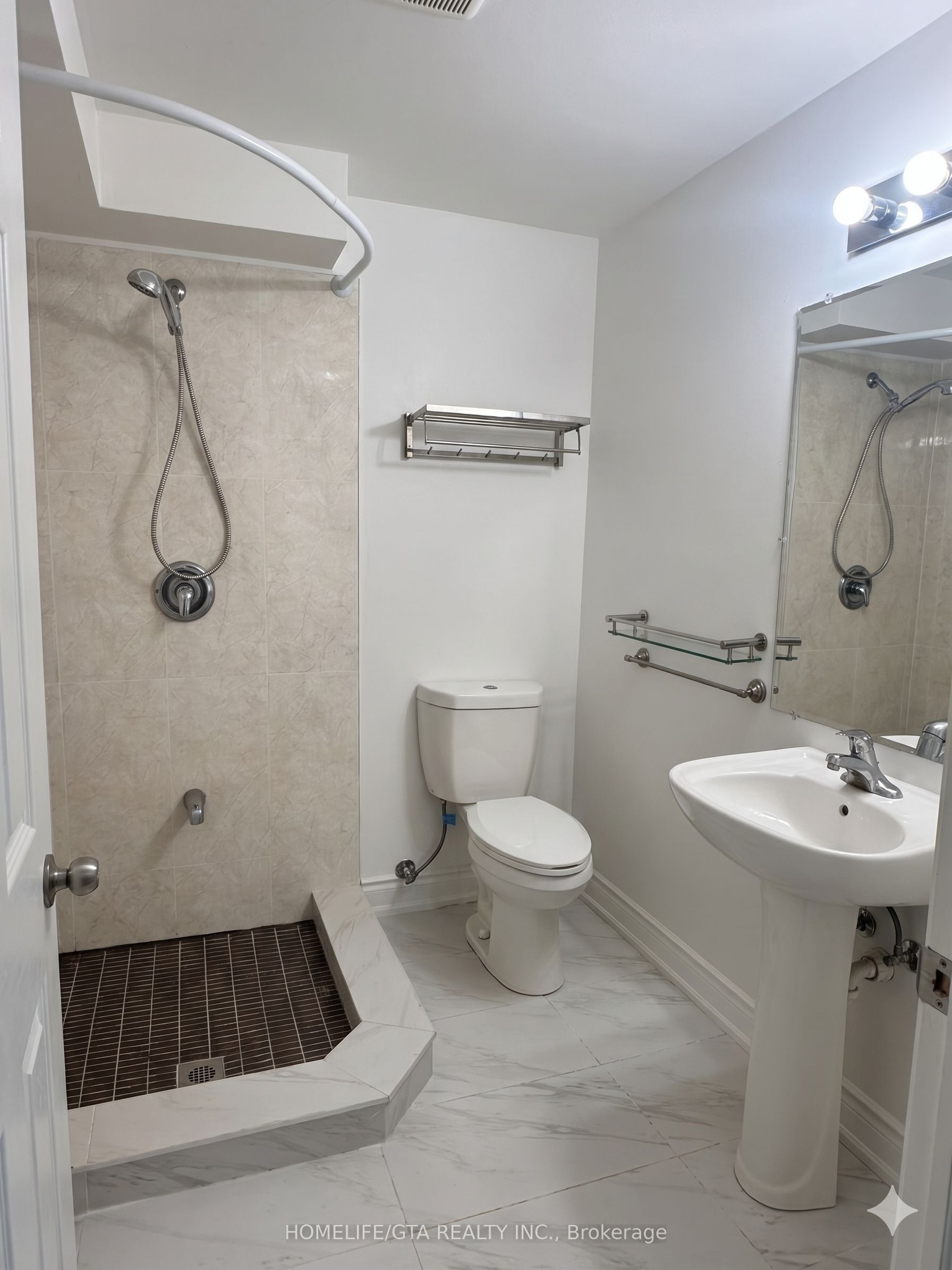 42 Mohandas Drive Basement, Markham, ON L3S 0E5 photo 4
