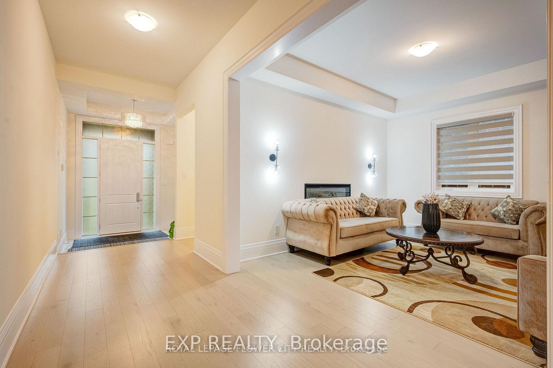 20 Seraville Street, Vaughan, ON L3L 0H1 photo 3