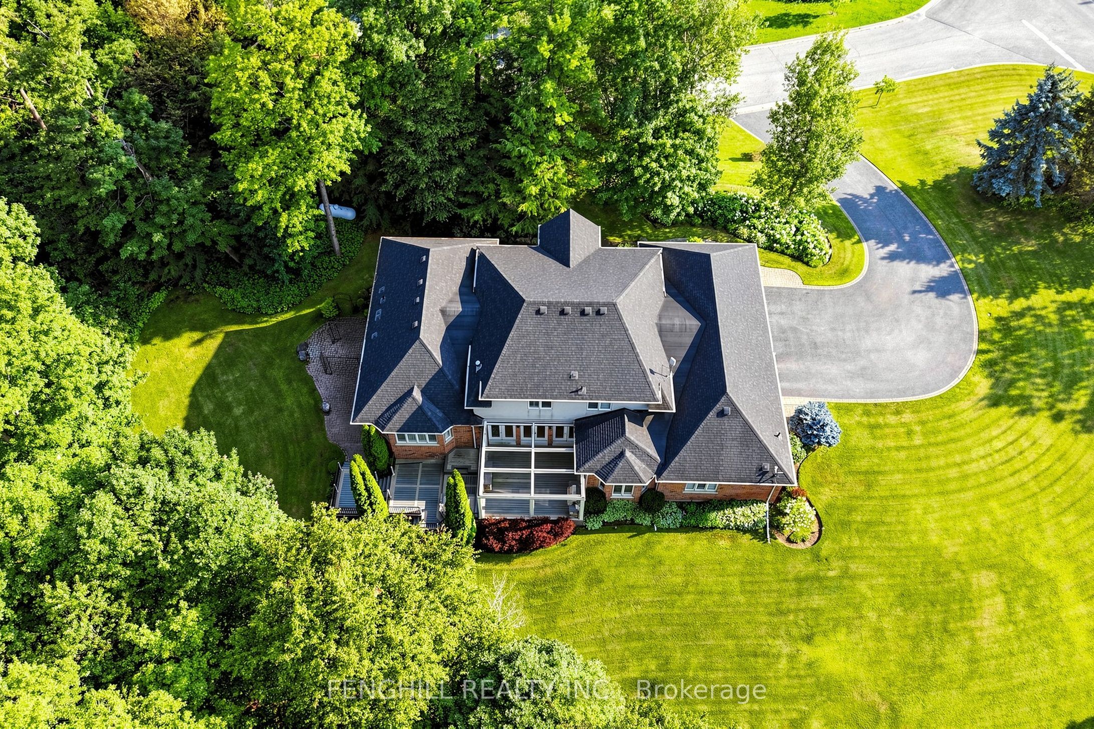 2 Earl Cook Drive, Whitchurch-Stouffville, ON L4A 1L5 photo 4