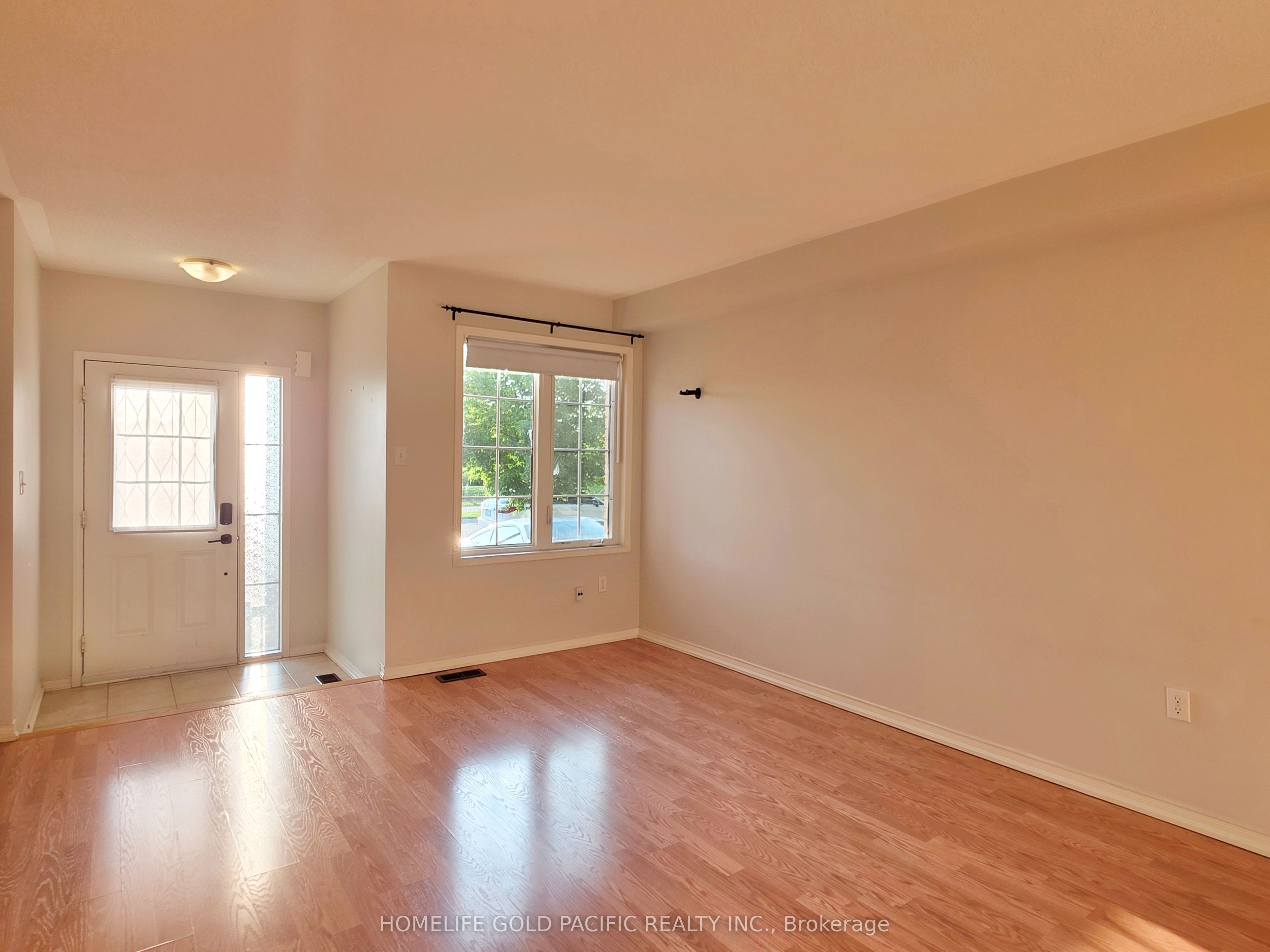 259 Richard Underhill Avenue, Whitchurch-Stouffville, ON L4A 0Z4 photo 2