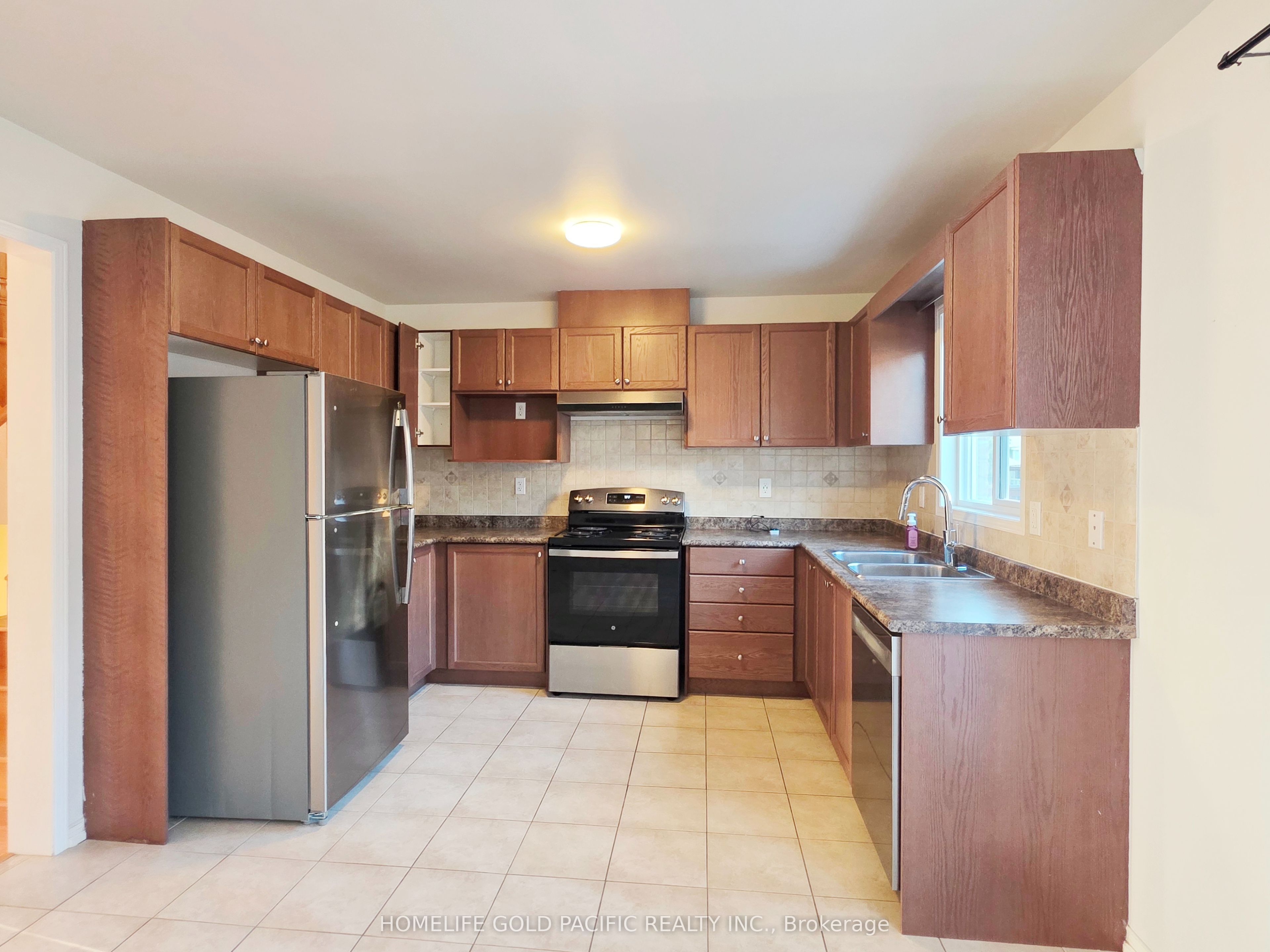 259 Richard Underhill Avenue, Whitchurch-Stouffville, ON L4A 0Z4 photo 5