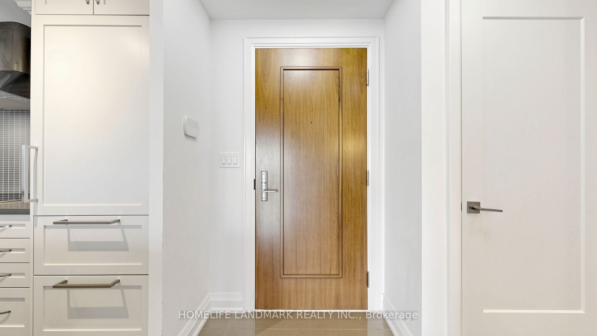 15 Stollery Pond Crescent 507, Markham, ON L6C 0Y4 photo 5