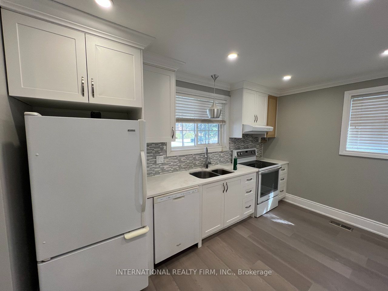 73 Murray Drive 101, Aurora, ON L4G 2C2 photo 5