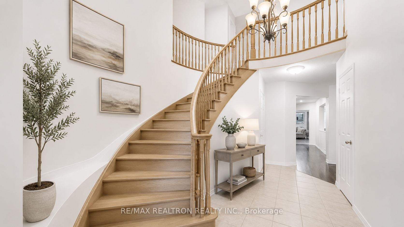 215 Drummond Drive, Vaughan, ON L6A 3C1 photo 3