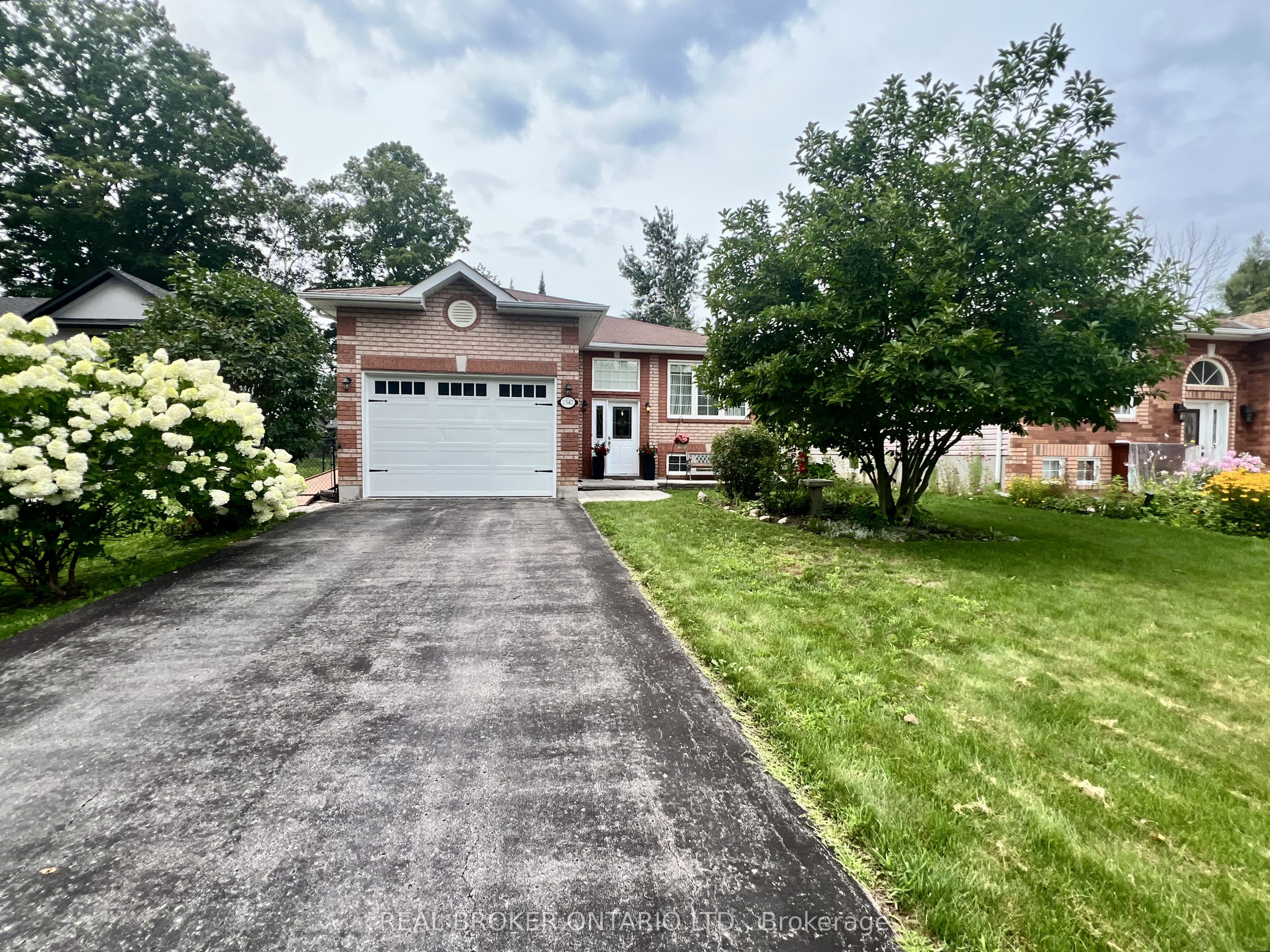 2342 Somers Boulevard, Innisfil, ON L9S 2E8