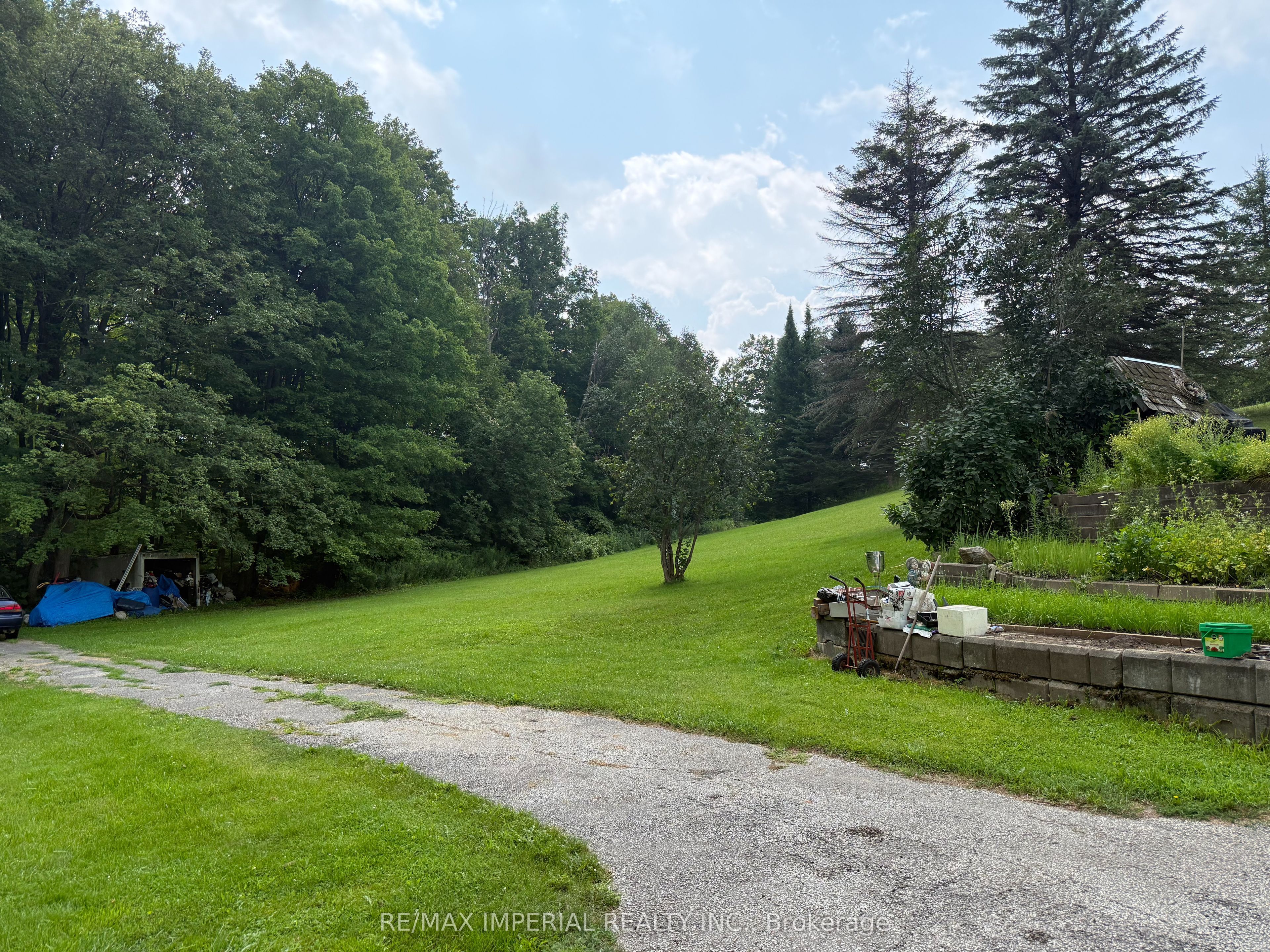 3325 Vandorf Side Road BSMT, Whitchurch-Stouffville, ON L4A 7X5 photo 2