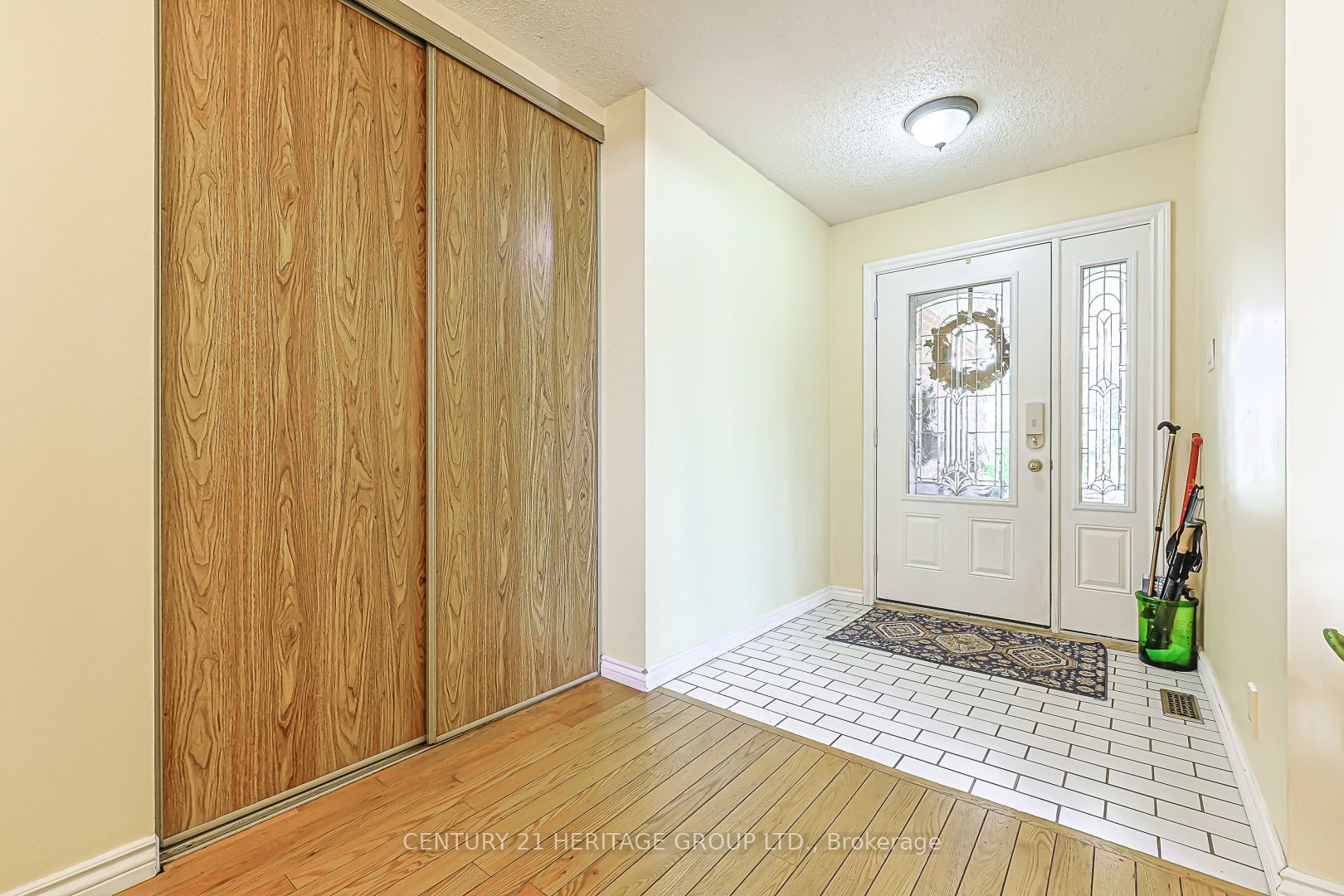 326 Darlington Crescent, Newmarket, ON L3Y 6N4 photo 4
