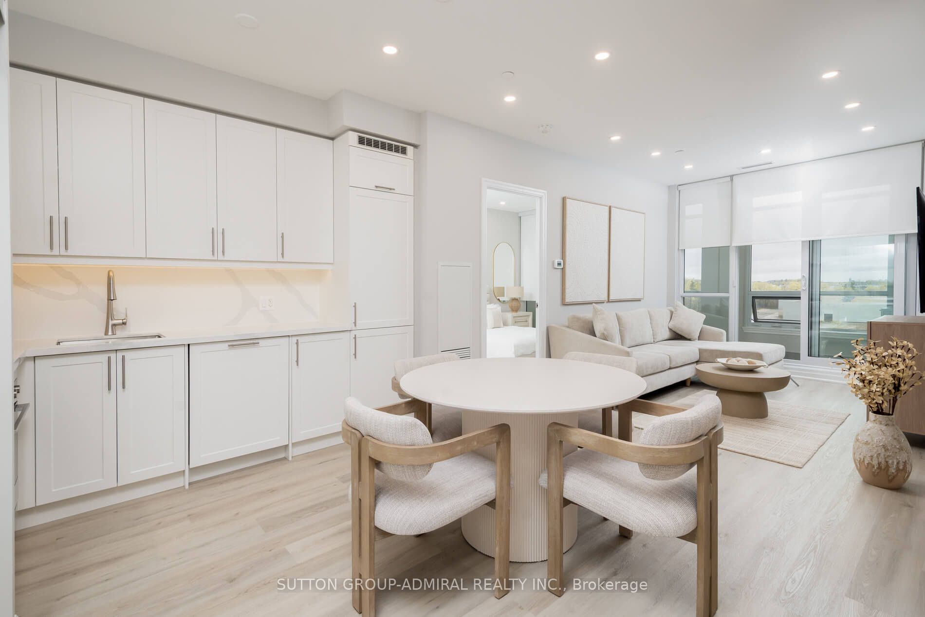 9085 Jane Street 622, Vaughan, ON L4K 0L8 photo 4
