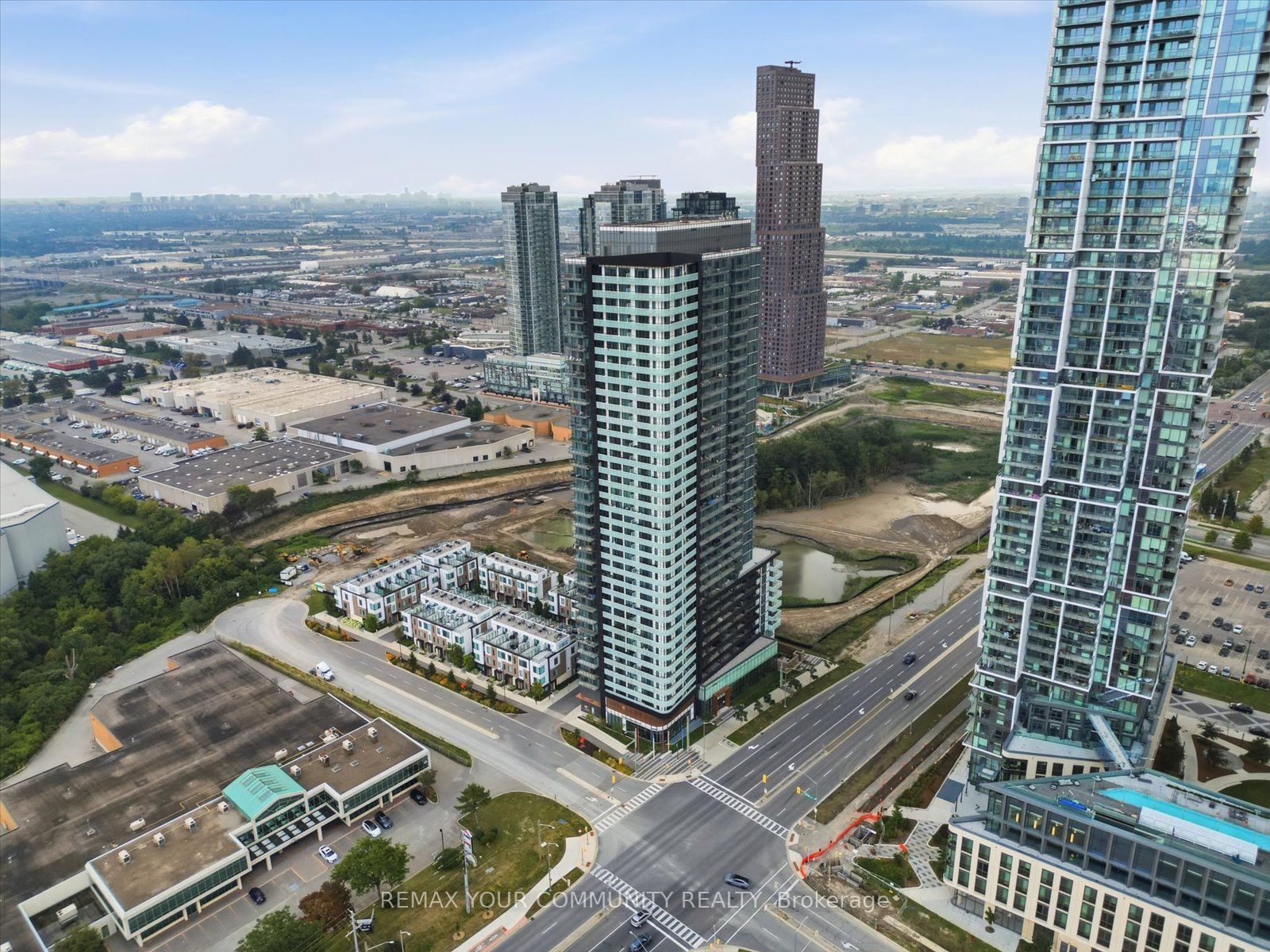 7895 Jane Street 2214, Vaughan, ON L4K 2M7 photo 3