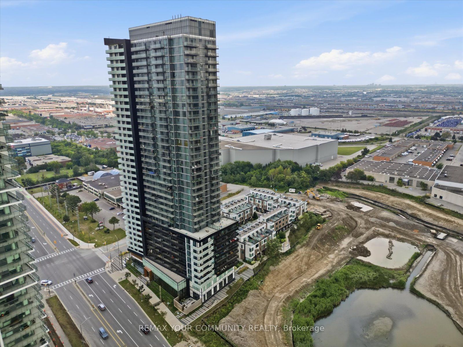 7895 Jane Street 2214, Vaughan, ON L4K 2M7 photo 5