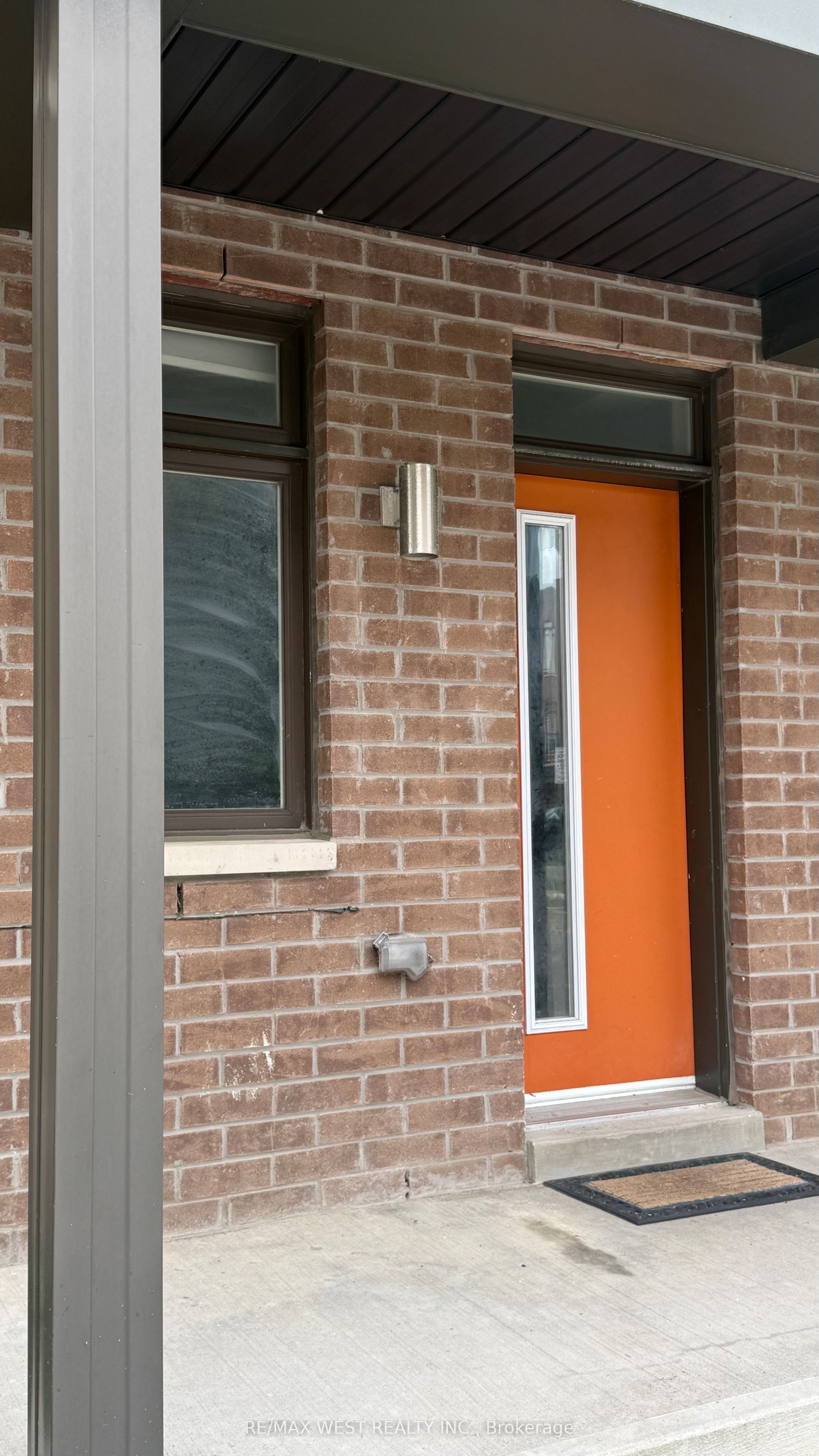 2 Lochlin Street, Vaughan, ON L4L 0M1 photo 3