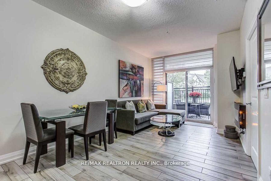 75 North Park Road 105, Vaughan, ON L4J 0H8 photo 4